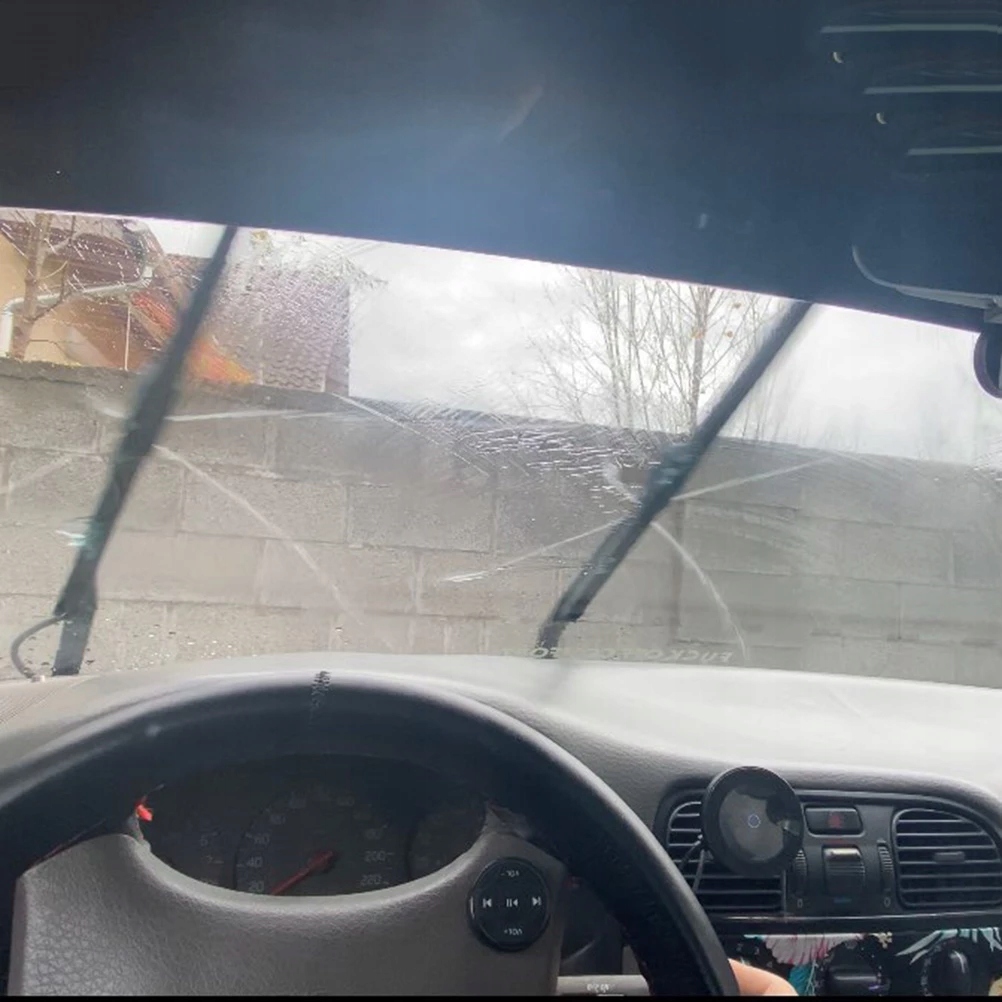 UNIWERSALNE SPRYSKIWACZE DYSZE NA WYCIERACZKĘ 2SZT Wersja Europejska