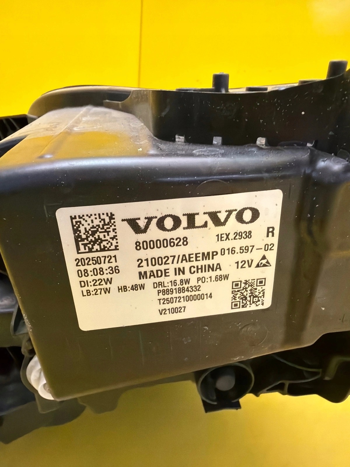 light right front Volvo EX30 Full Led 80000628