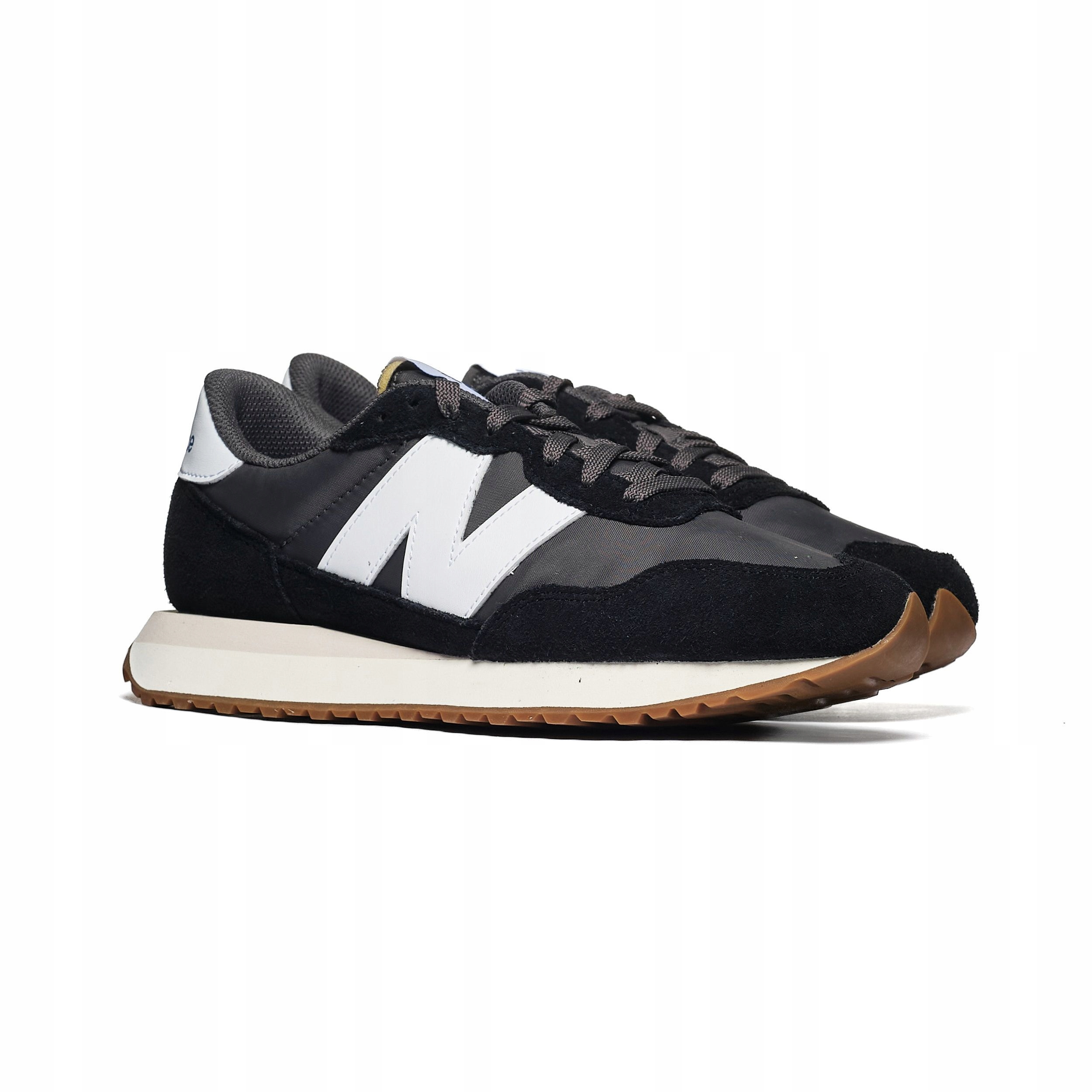 Tenisky New Balance 41 1/2 Unisex