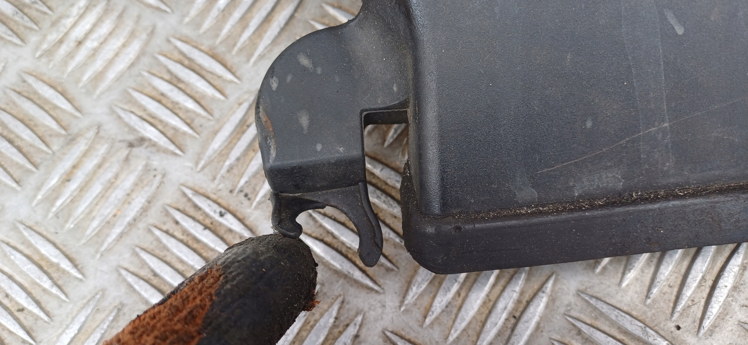 BMW E46 316 318 motor cover upper N42