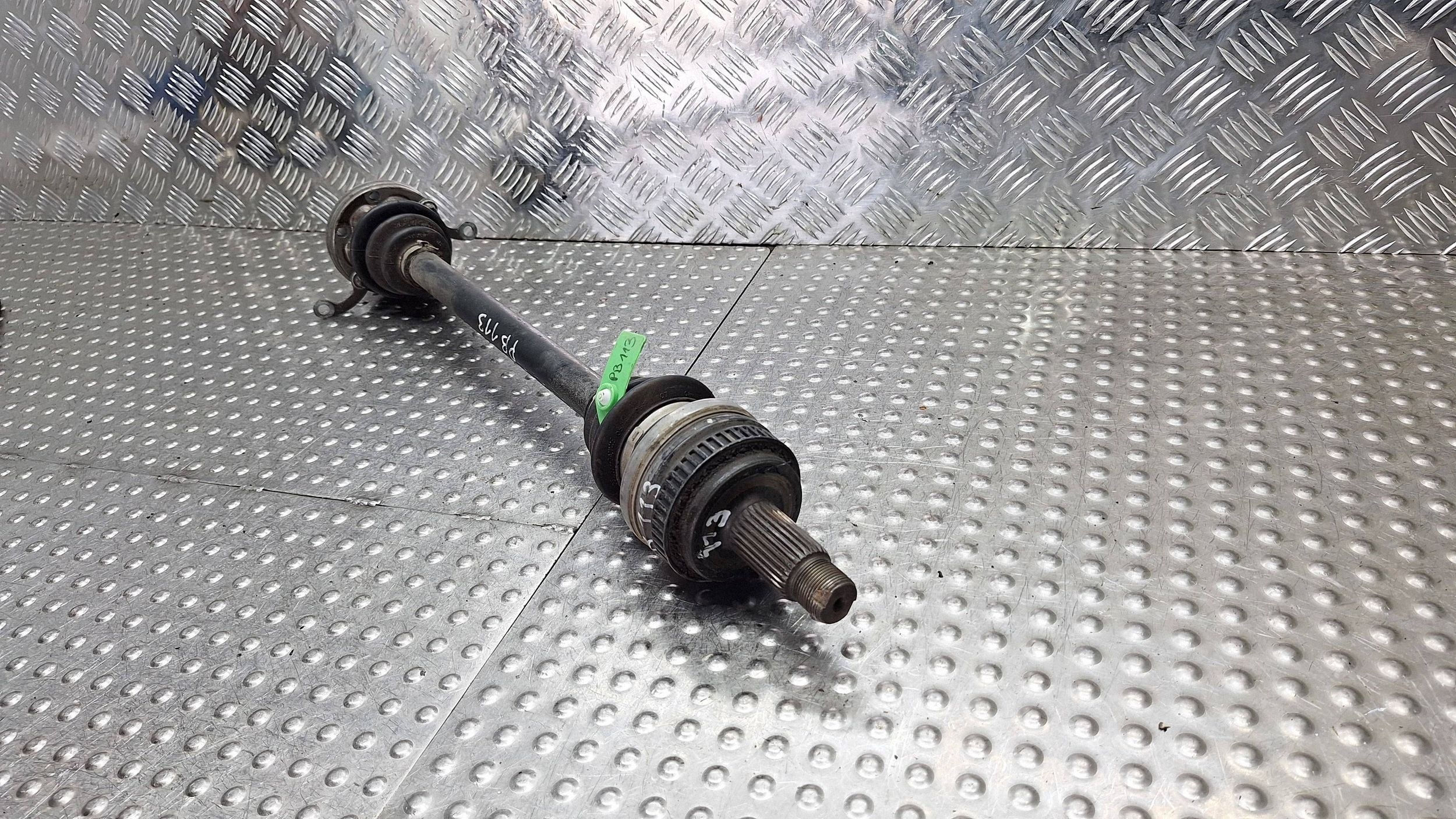 semi-axis left rear part 7523963 BMW E81 E87 E90 E91 E92 2.0 D