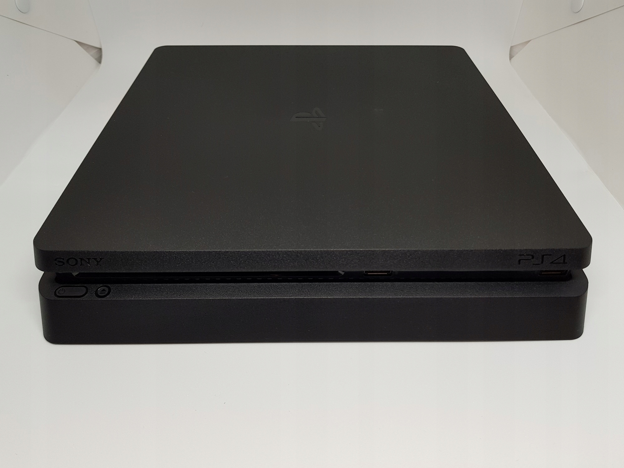 Konsola PS4 SLIM 1TB Pad Konsola PLAYSTATION 4 SLIM 1TB Pad Dysk / wbudowana pamięć 1 TB