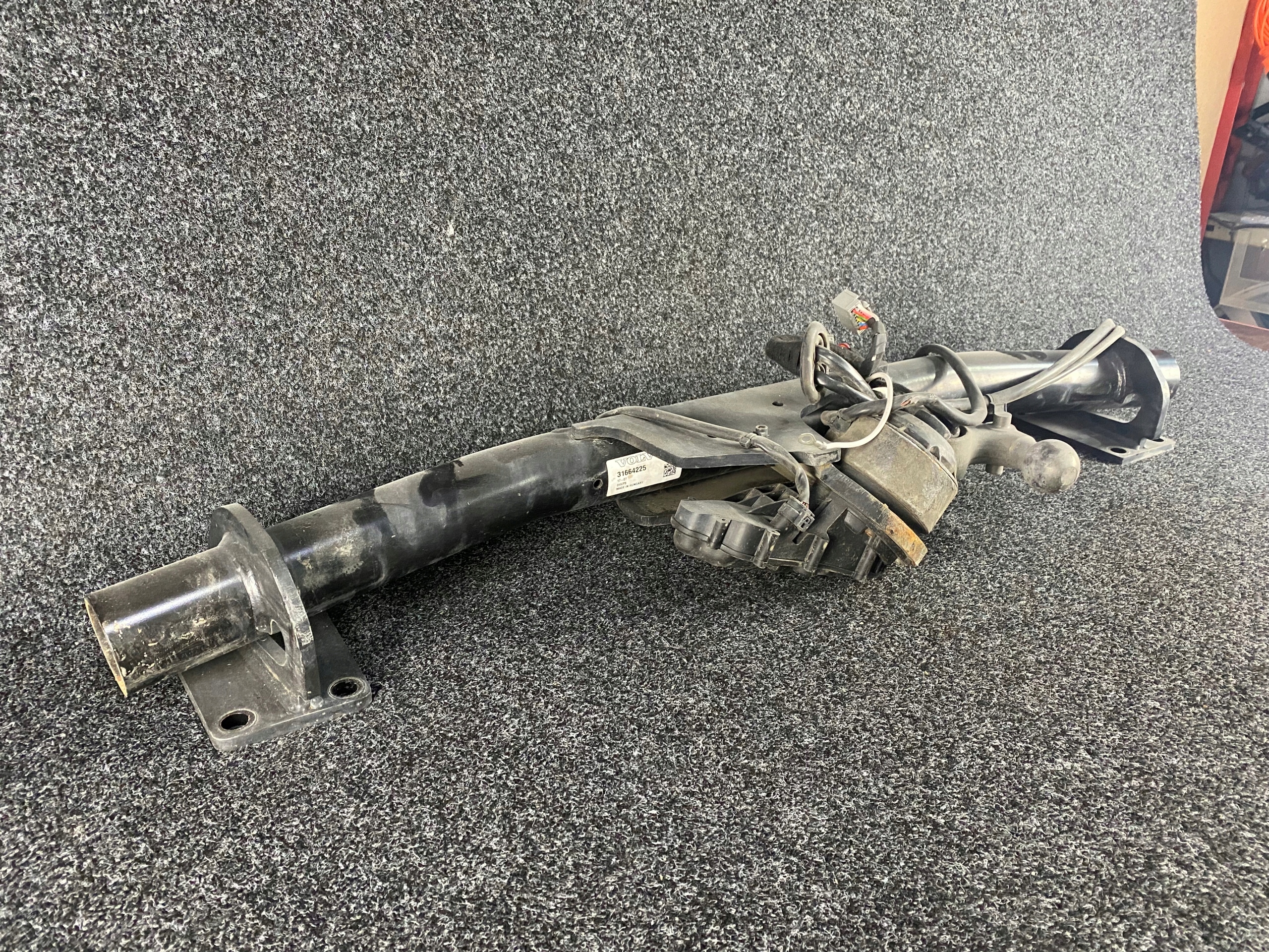 VOLVO XC90 II HAK HOLOWNICZY 31664225 Producent inny