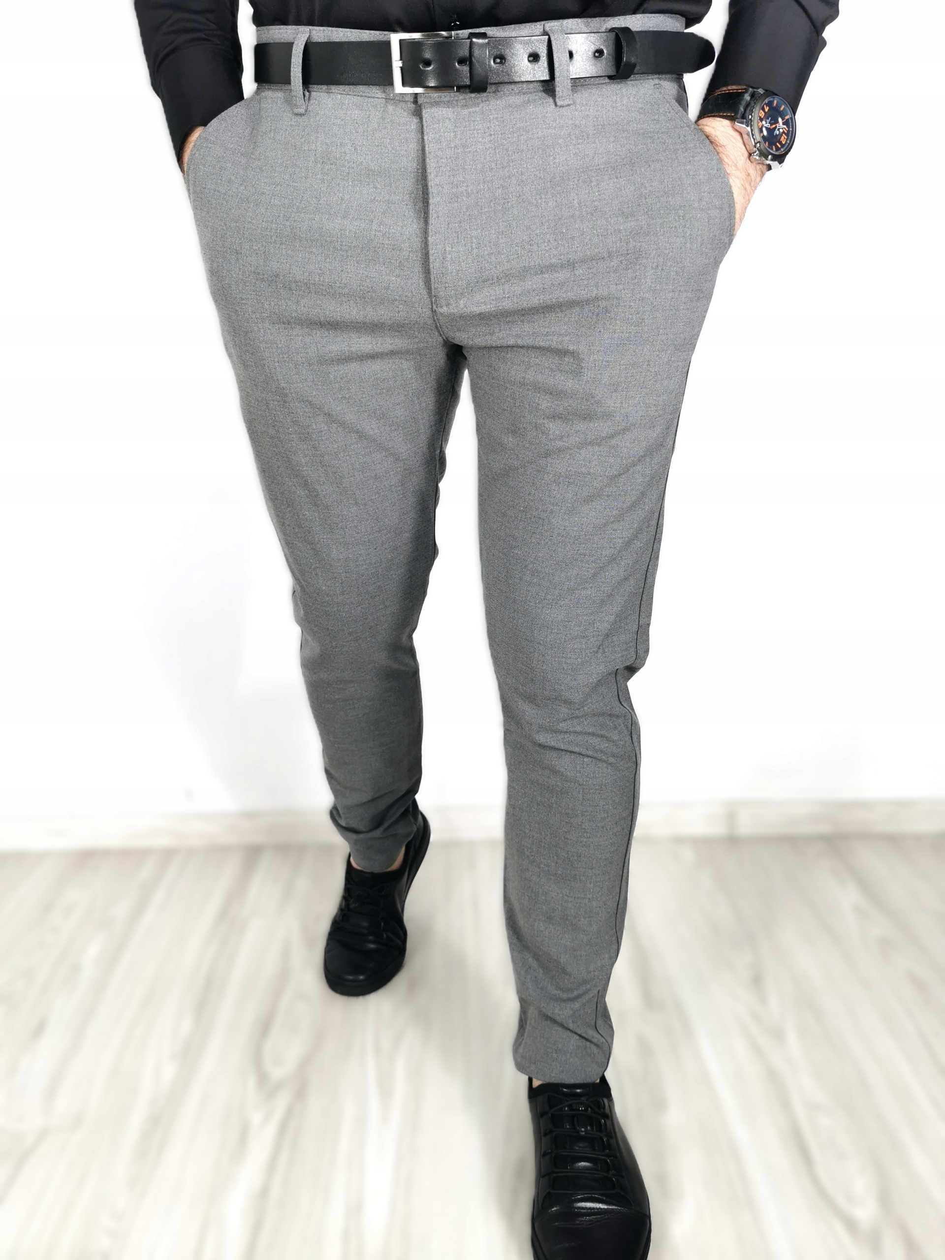 Hladké pánské elegantní šedé kalhoty Disc 31