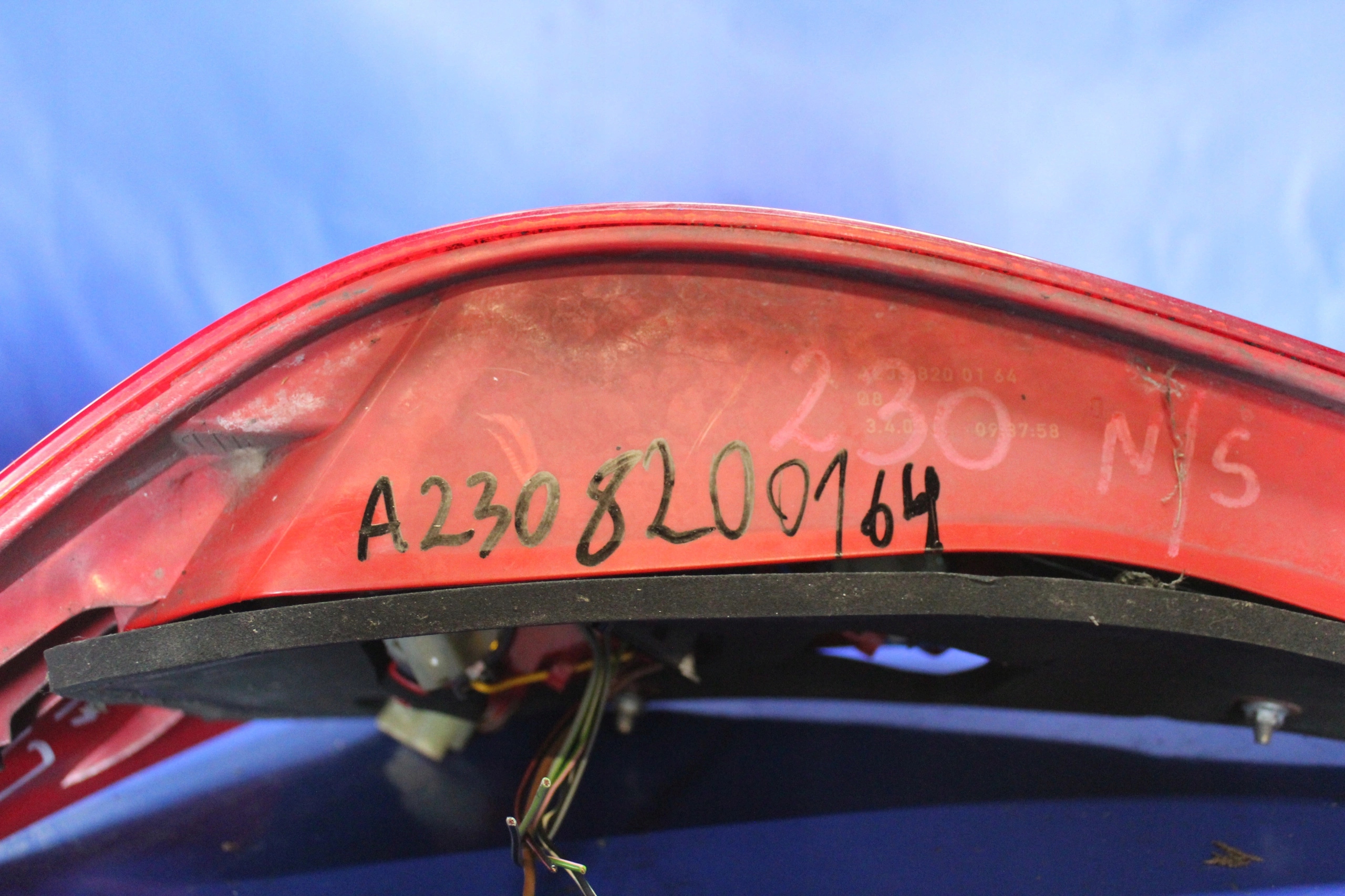фонарь левый MERCEDES SL R230 A2308200164