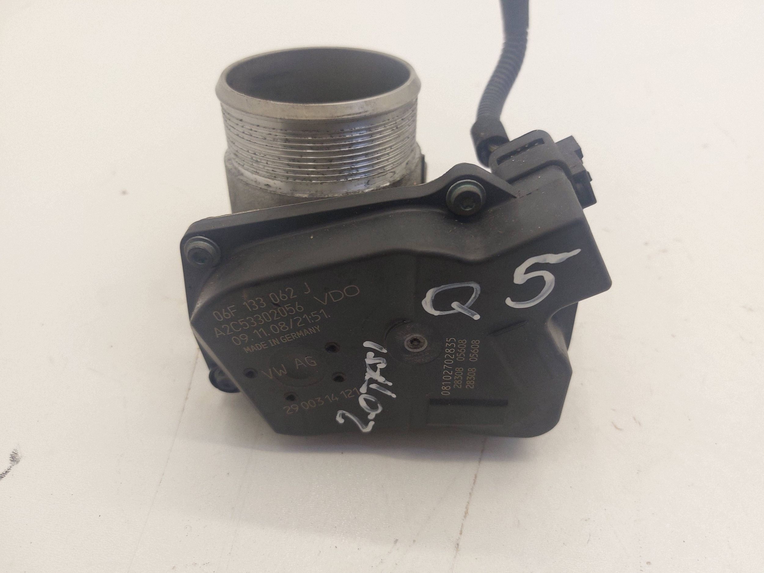 AUDI A5 A4 Q5 VW GOLF VI EOS 1.8 2.0 TFSI Valvola a farfalla 06F133062J