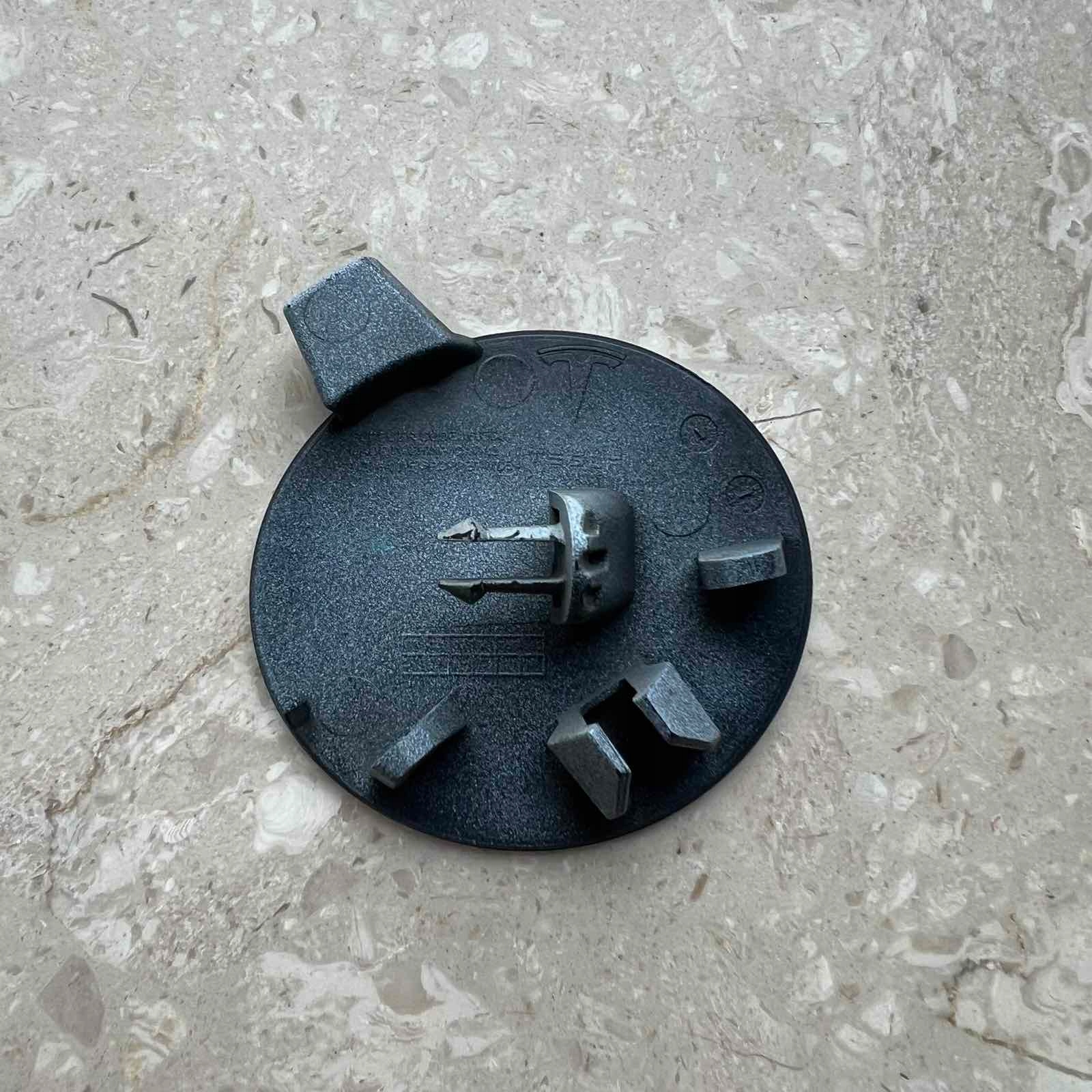 TESLA MODEL III 24-25 towing hook cap front 169431600E