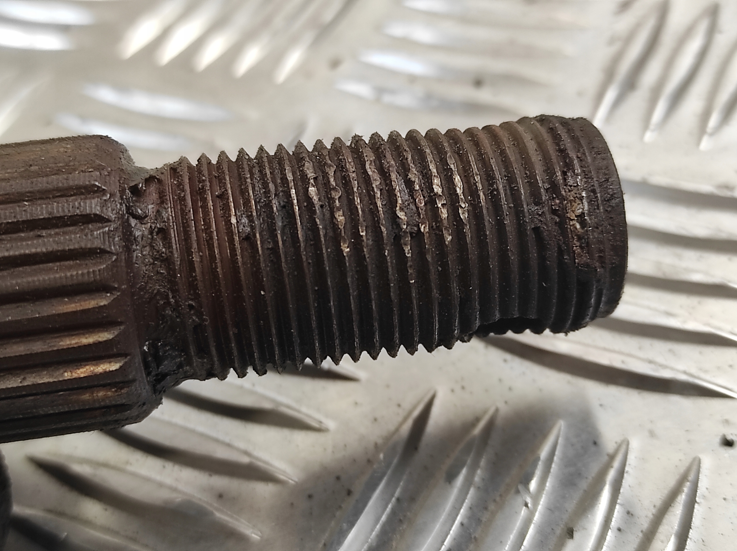 semi-axis left short. FORD TRANSIT MK6 VI 1.6 D