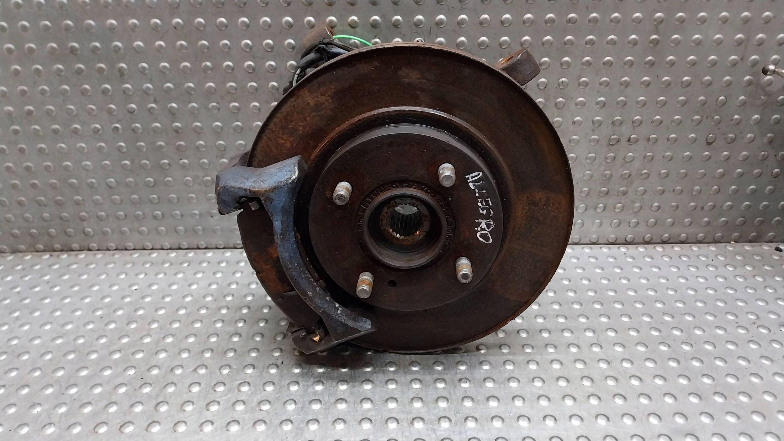 swing left front 8V51-3K171-AF/BE FORD FIESTA MK6 MK7