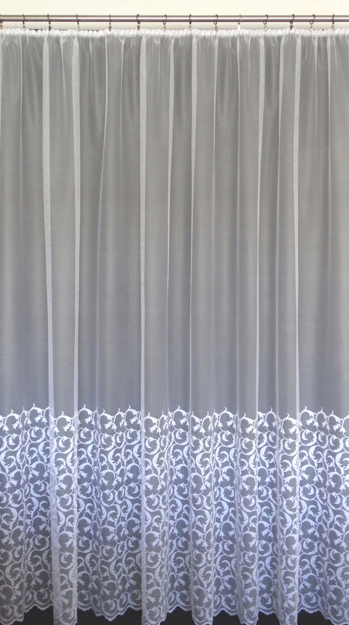 Mg Záclona 618/308 Bílá 300x250 připravená s páskou