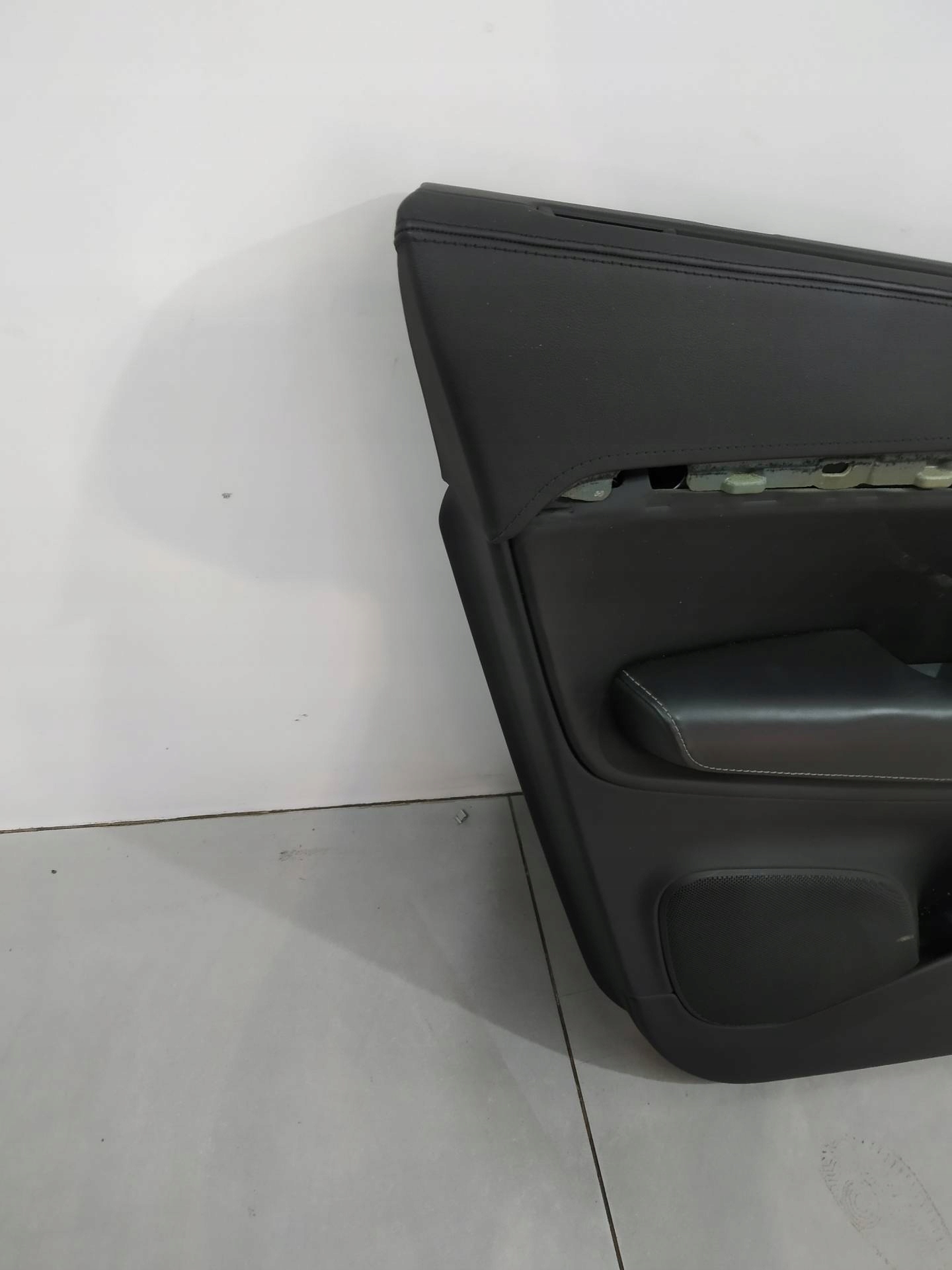 upholstery side left rear part Volvo XC 90 II (2015- )