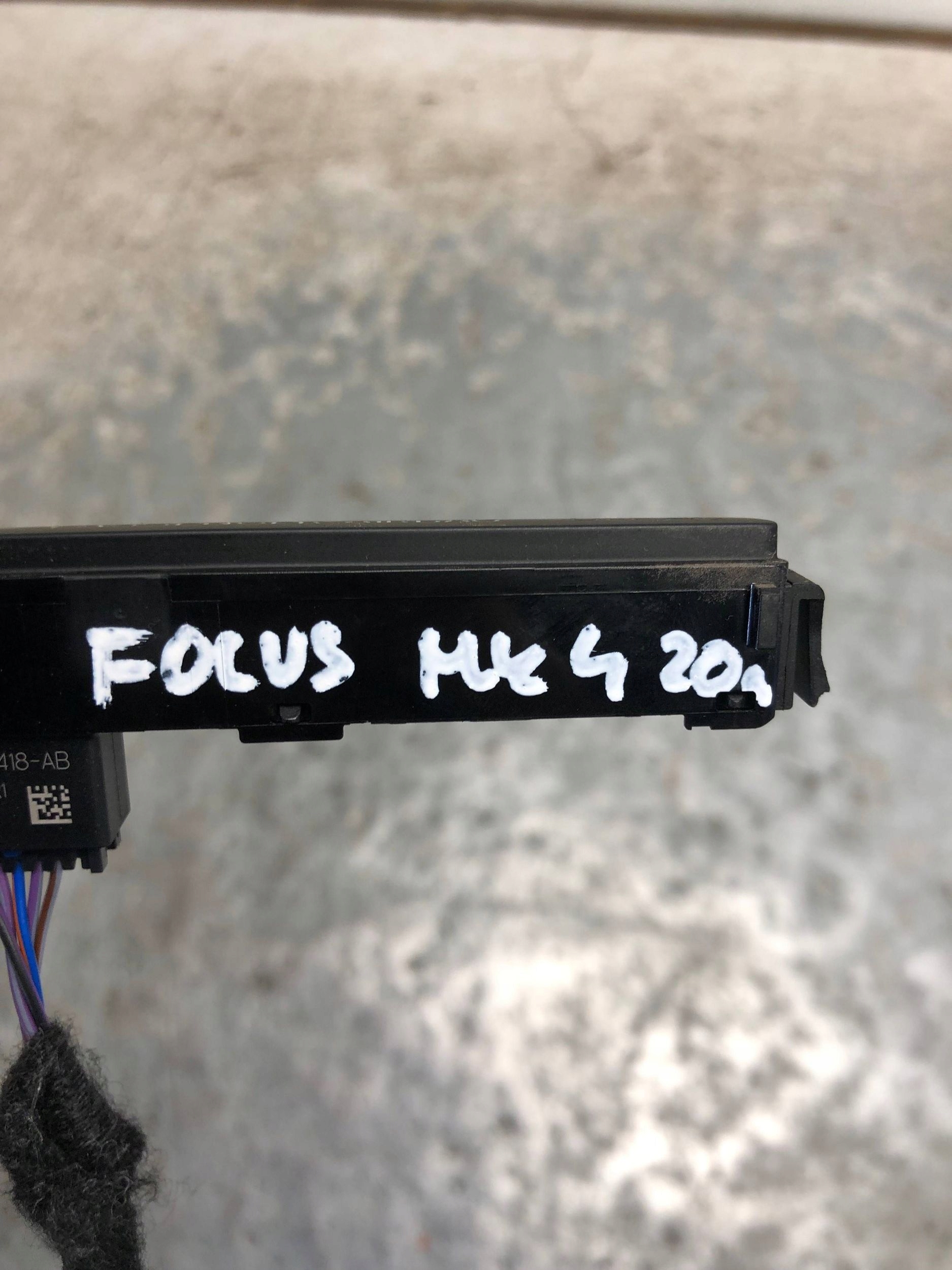 display KONTROLKA FORD FOCUS MK4 JK2T-14B418-AB