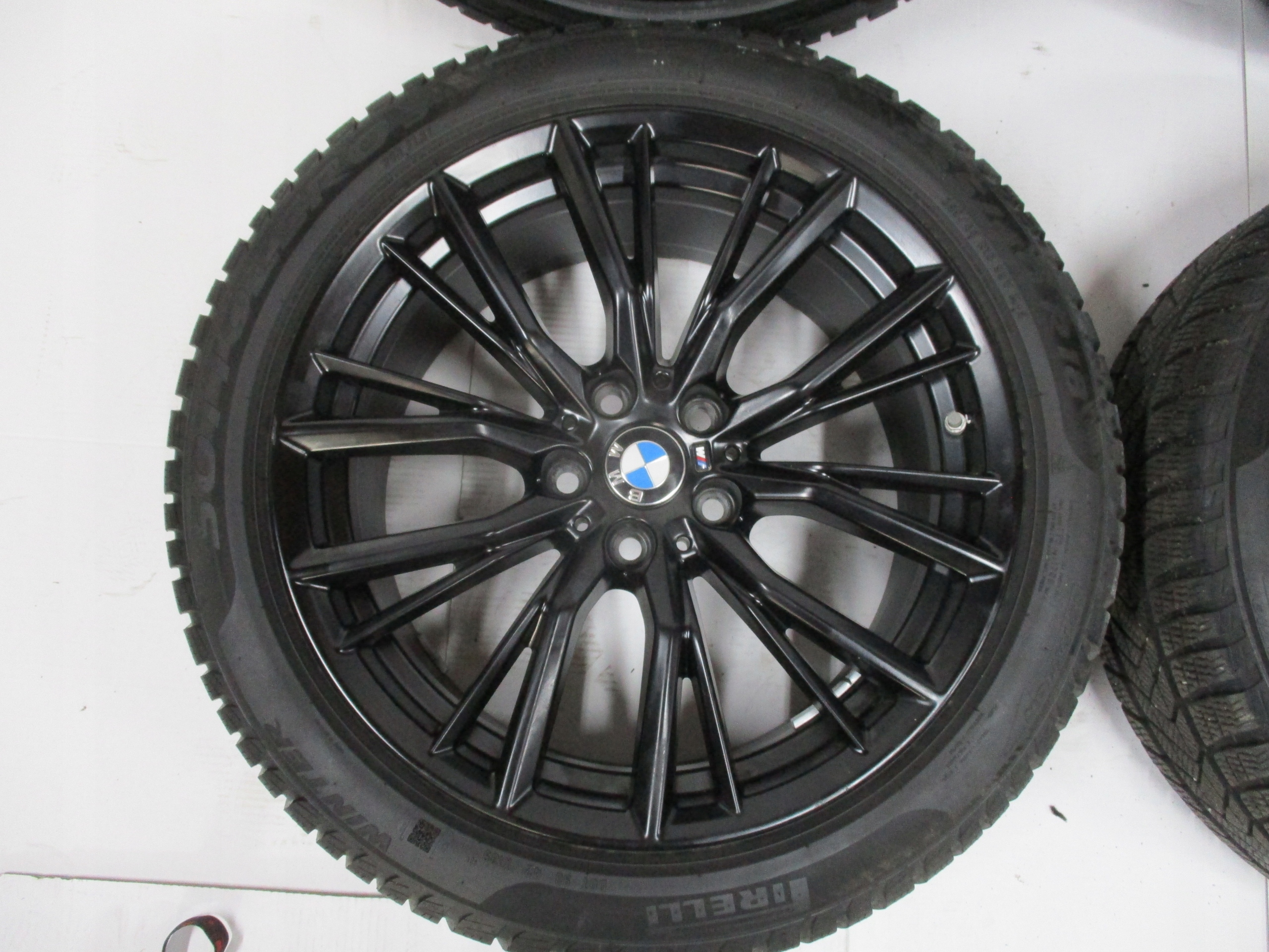 wheels discs tyres BMW 3 G20 R18 5 6 mm M+S M