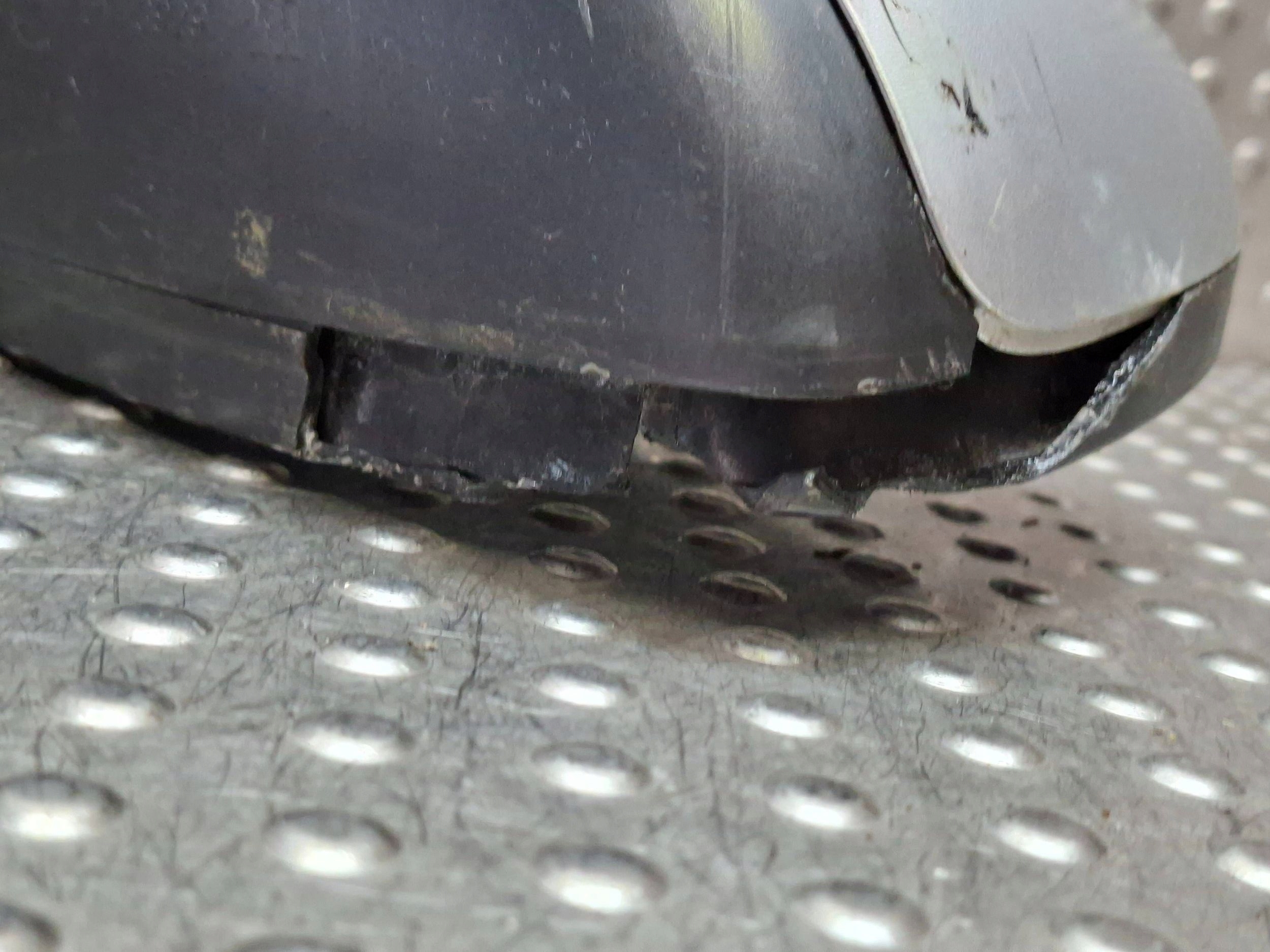 mirror left SUZUKI SX-4 06- 5PIN EU damaged