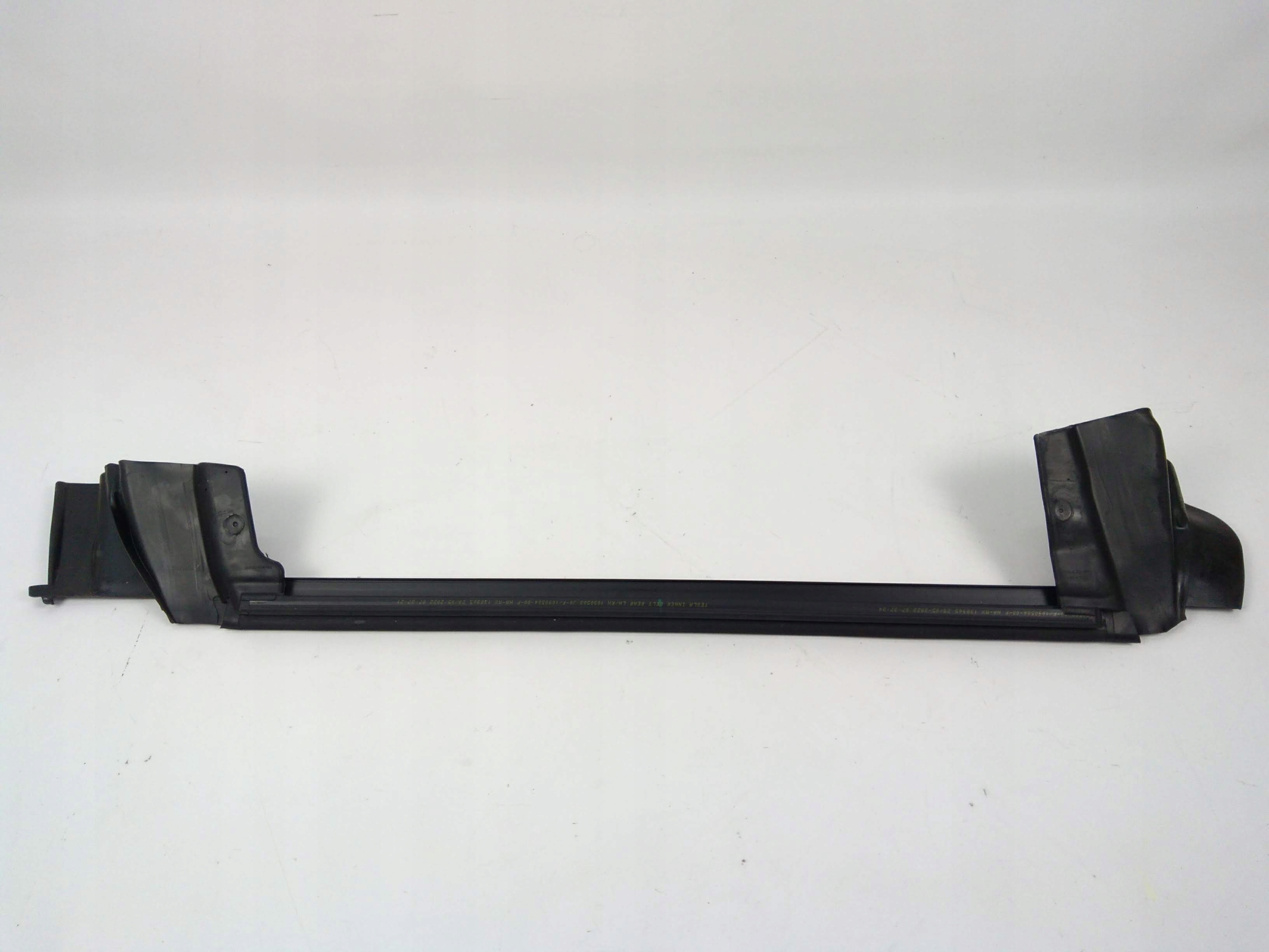 Tesla 3 gasket inner door left rear part 2019+