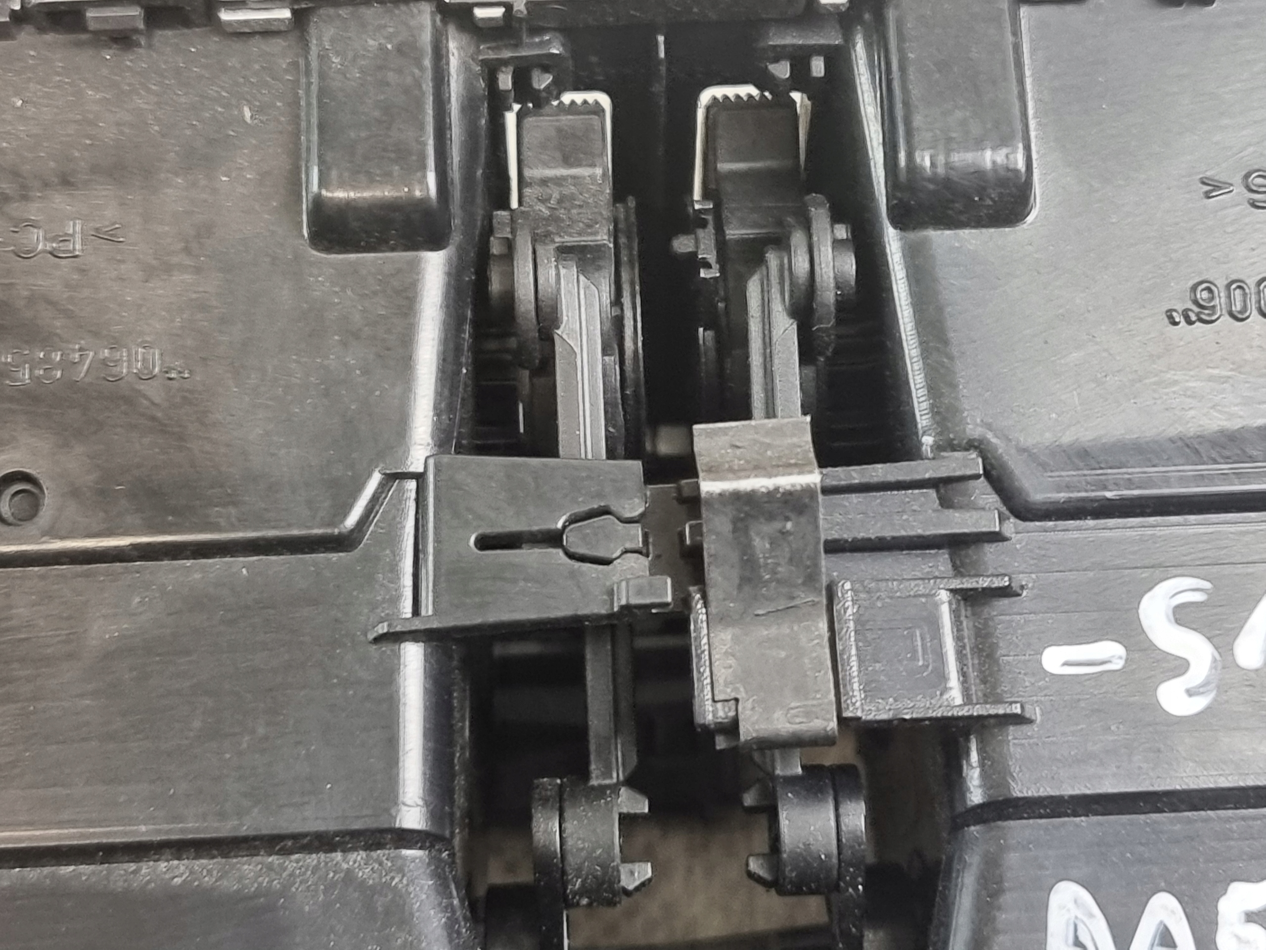 grid air conditioning devices central OE 8T2820951B AUDI A4 B8 ANGLIK 08r