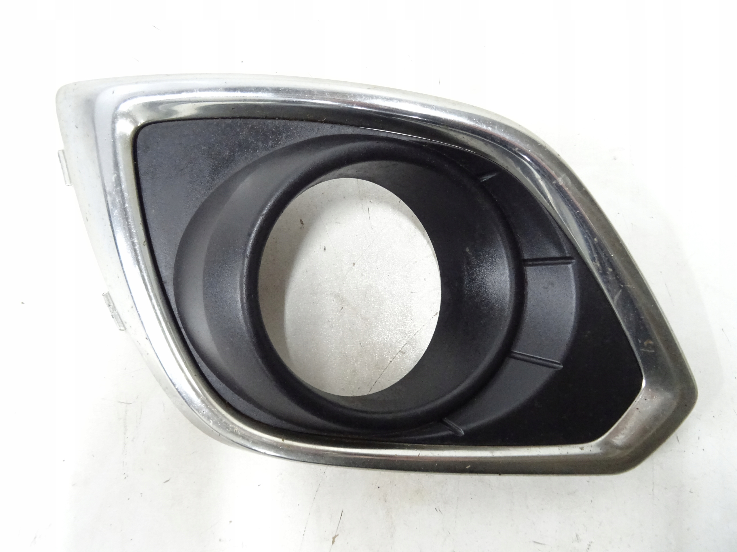 решетка птф touran 2007. рамка противотуманной фары гранта 2123. Peugeot 207 птф. крышка консоль динамика opel antara рестайлинг. отверстия под птф.