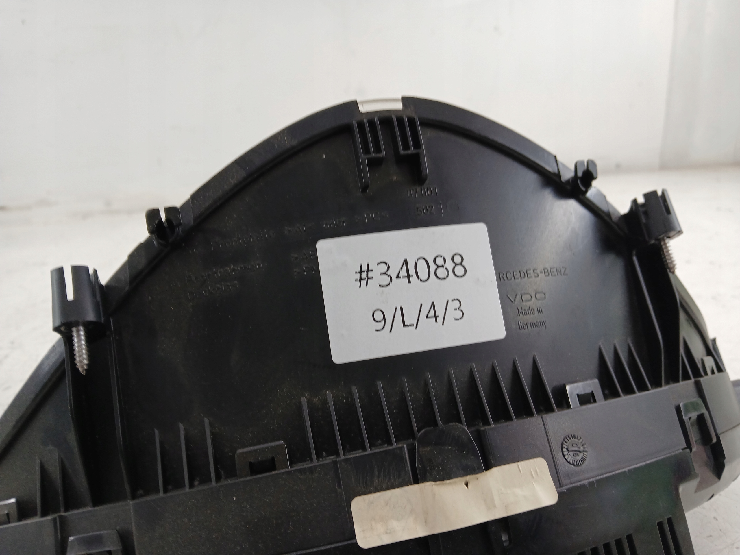 MERCEDES W211 dials dials A2115405348
