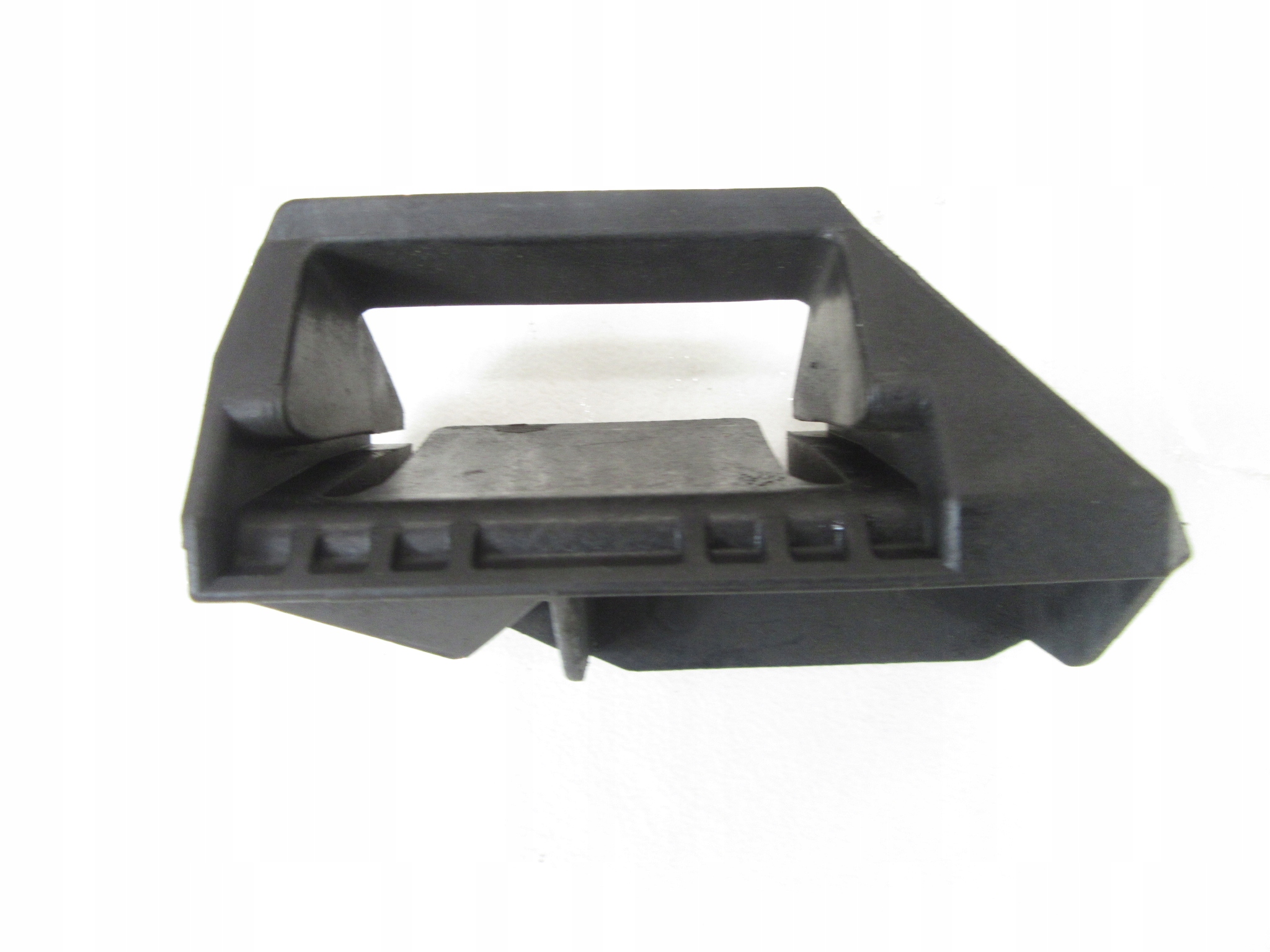 Halter Halter des Kühlers BMW e65 e66