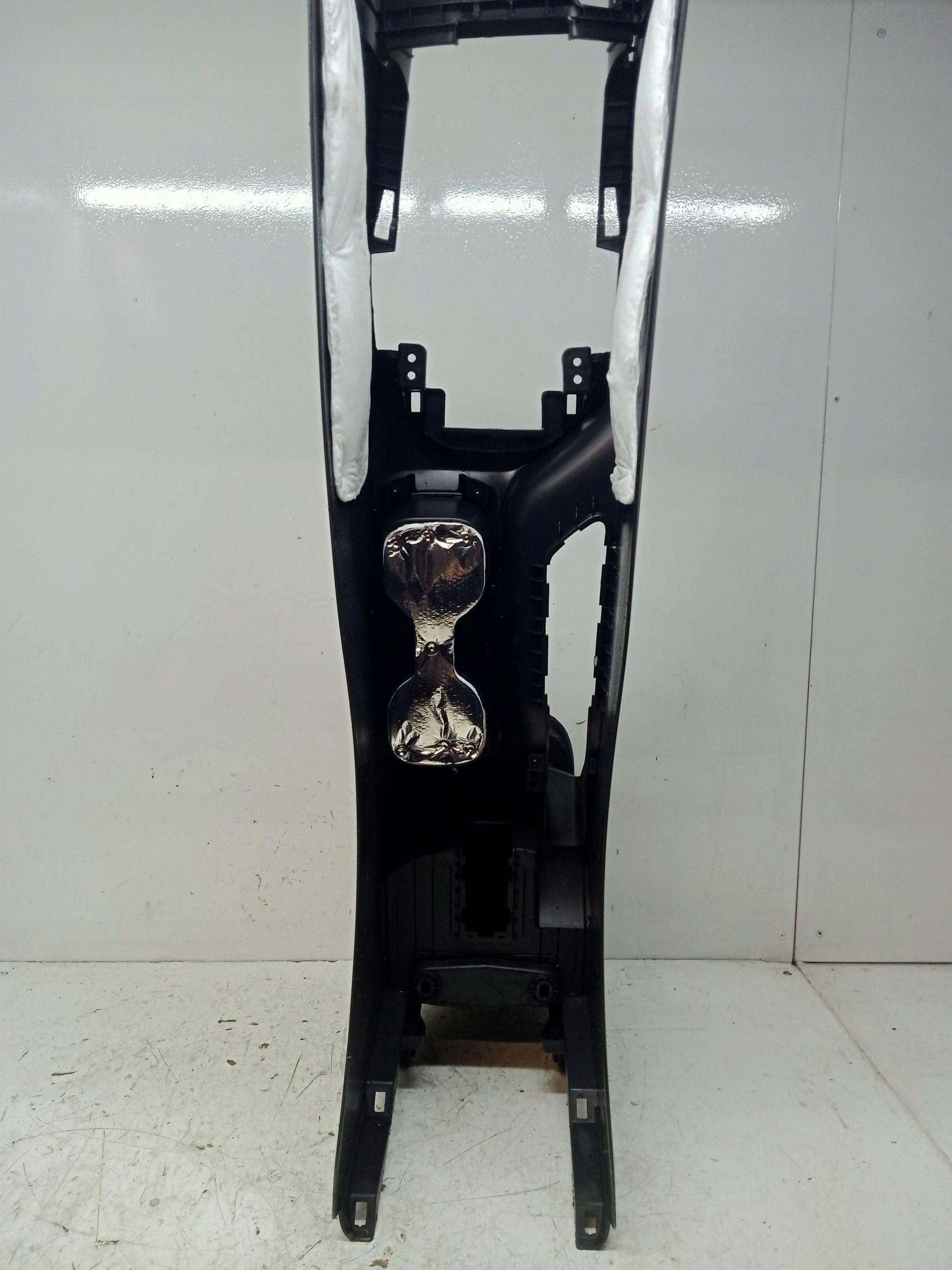 HYUNDAI I30 III TUNEL central armrest leather 2017