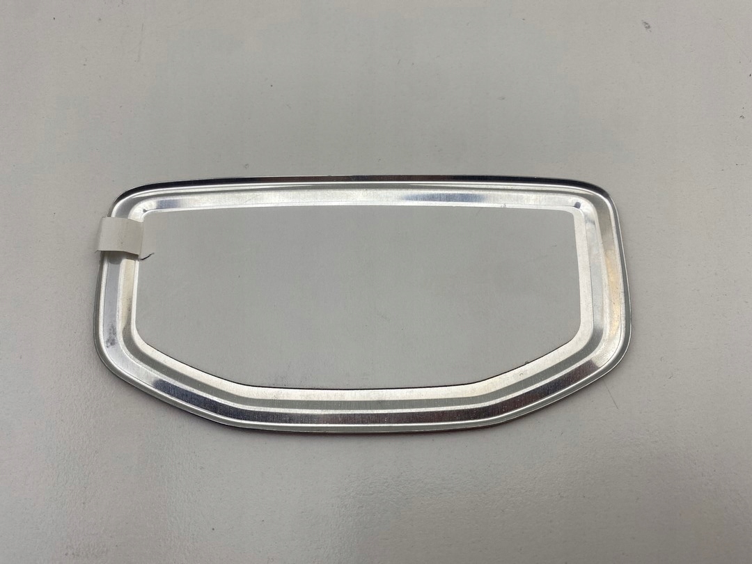 PORSCHE GTS 4.0 V8 ZNACZEK LOGO EMBLEMAT NA SILNIK Marka Porsche