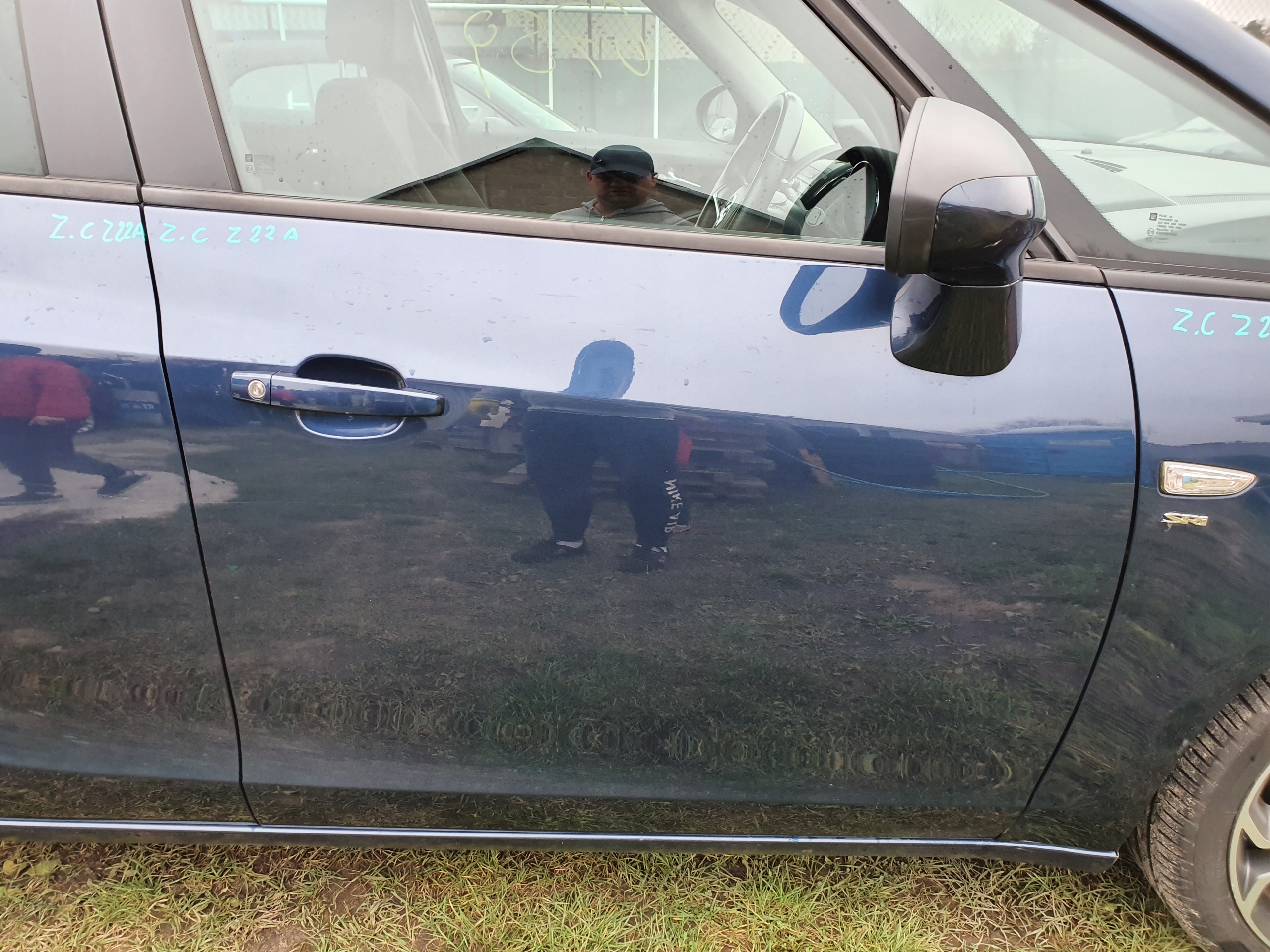 DRZWI PRAWE PRZEDNIE OPEL ZAFIRA C Z22A 22A Numer katalogowy części DRZWI PRAWE PRZEDNIE OPEL ZAFIRA C Z22A 22A