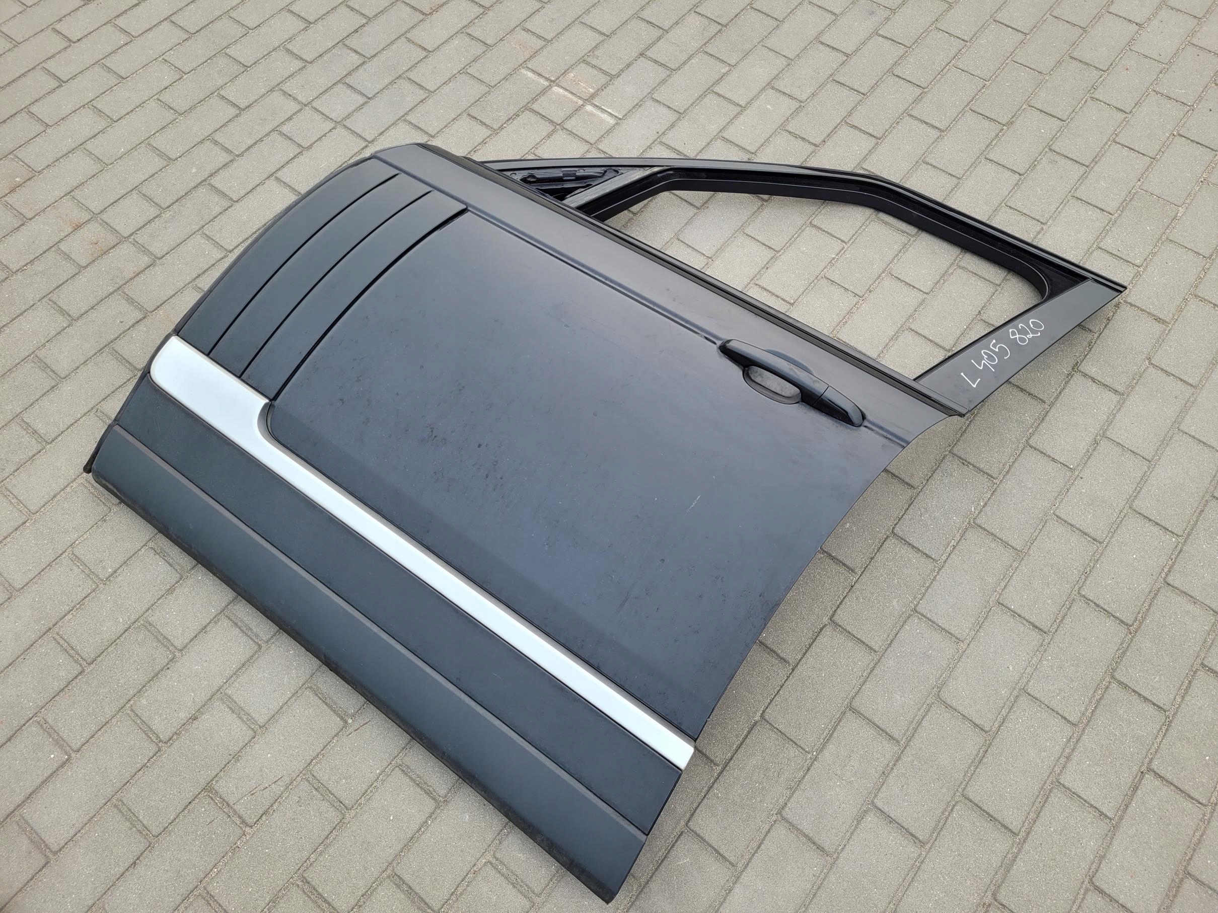 door front left front left complete RANGE ROVER VOGUE L405 LAKIER 820