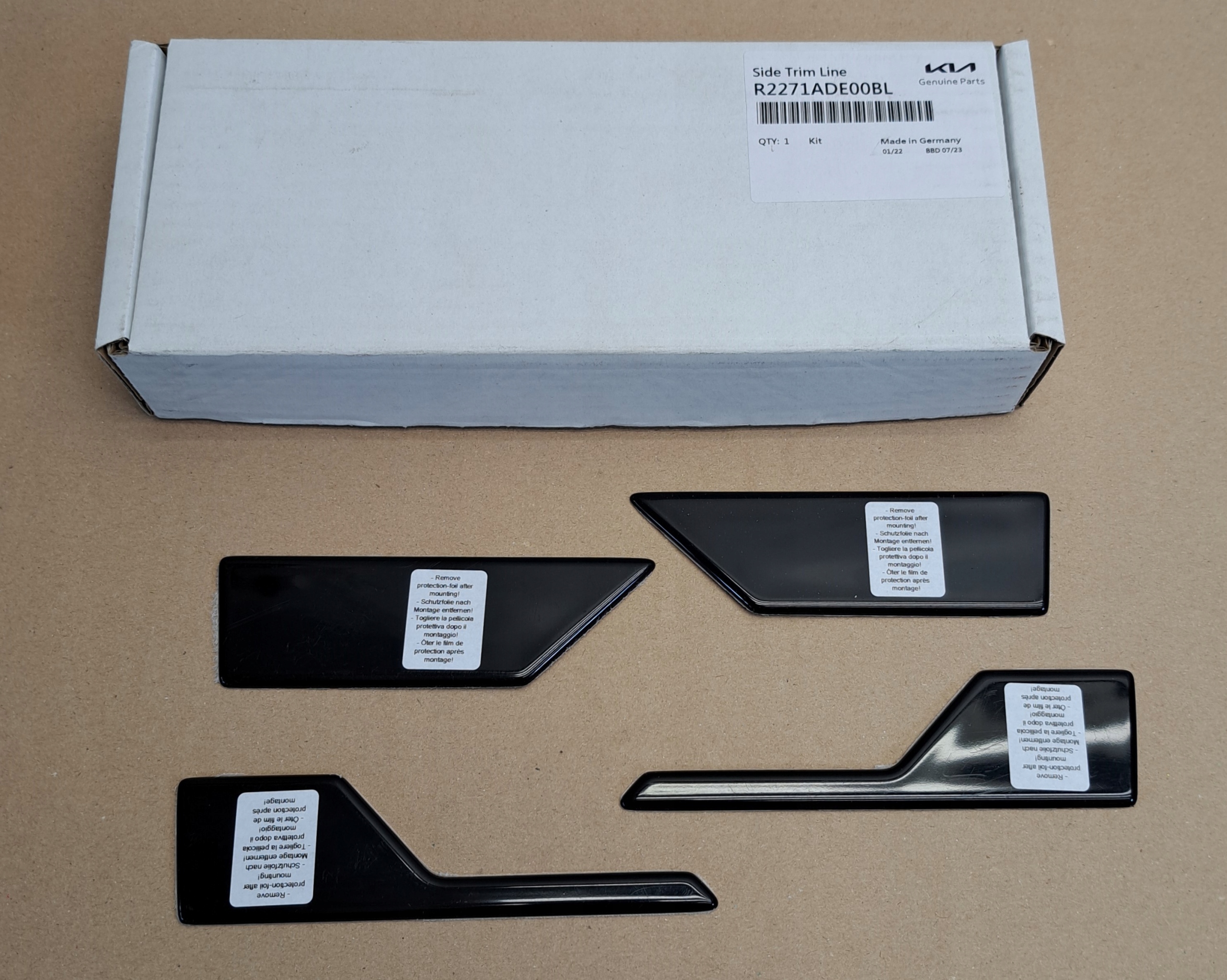 ORYGINAŁ KIA LISTWA OZDOBNA DRZWI BŁOTNIK KOMPLET R2271ADE00BL KIA SPORTAGE Numer katalogowy części R2271ADE00BL