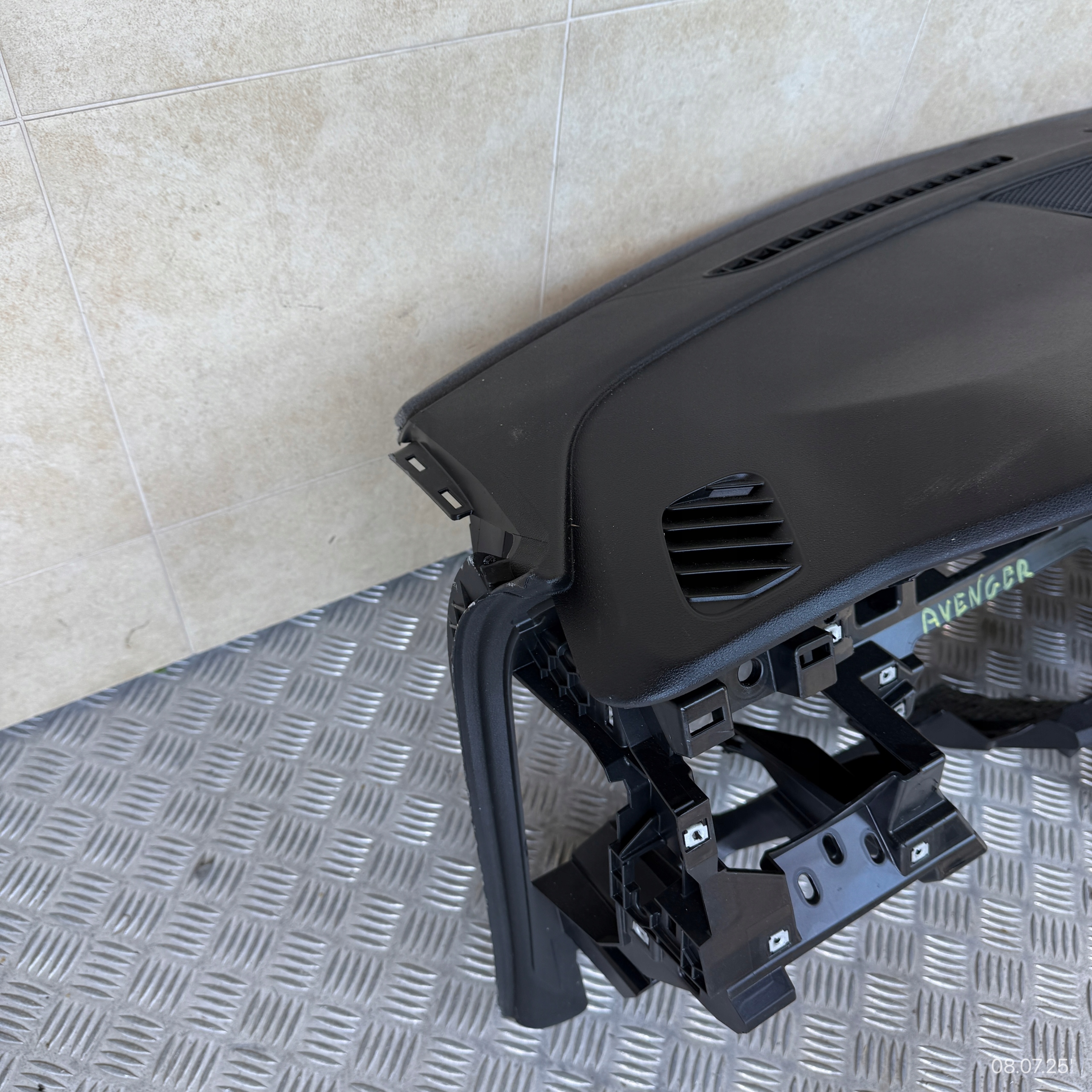 dashboard complete airbag console tension belts cockpit JEEP AVENGER 2023 ROK