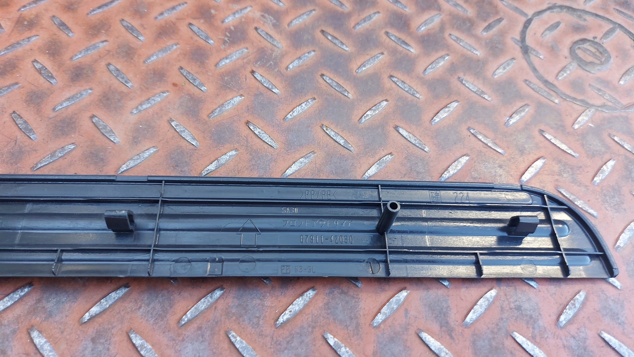 moulding cap threshold right right front TOYOTA RAV4 III 05-12