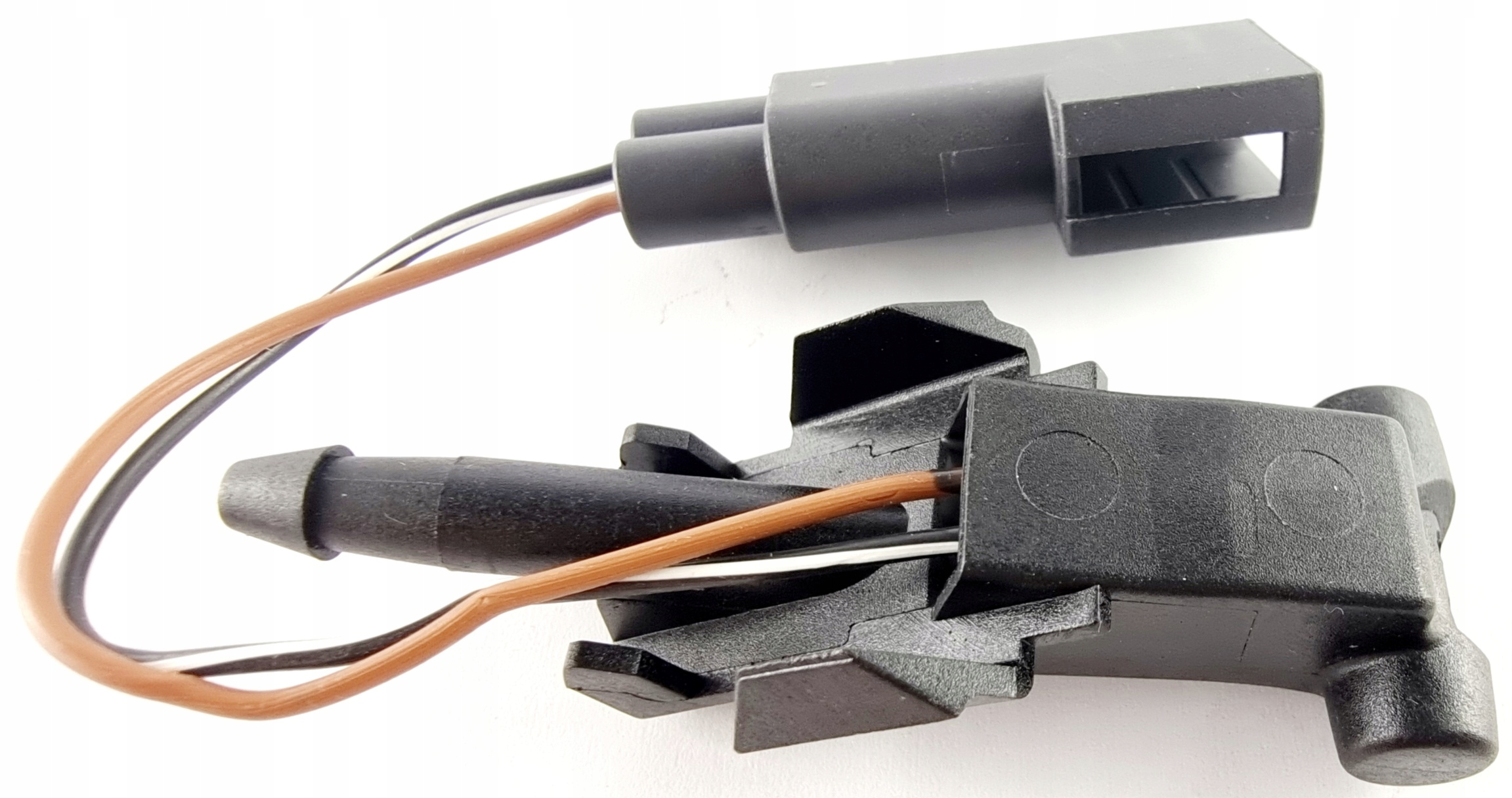 DYSZA SPRYSKIWACZA SZYBY PRZEDNIEJ KUGA 2008-2010