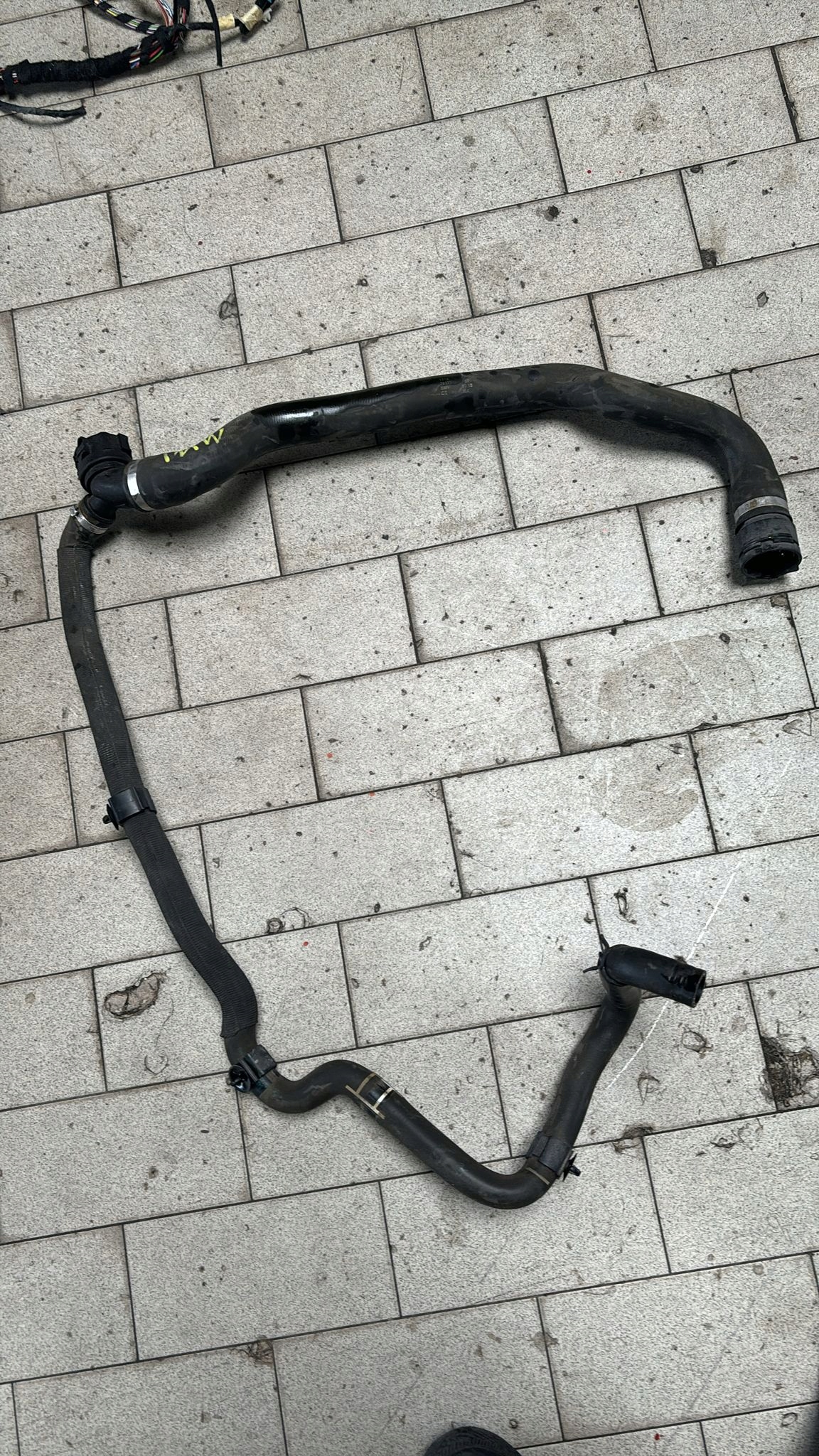 PRZEWÓD WODY KRÓCIEC MINI ONE F56 8609206