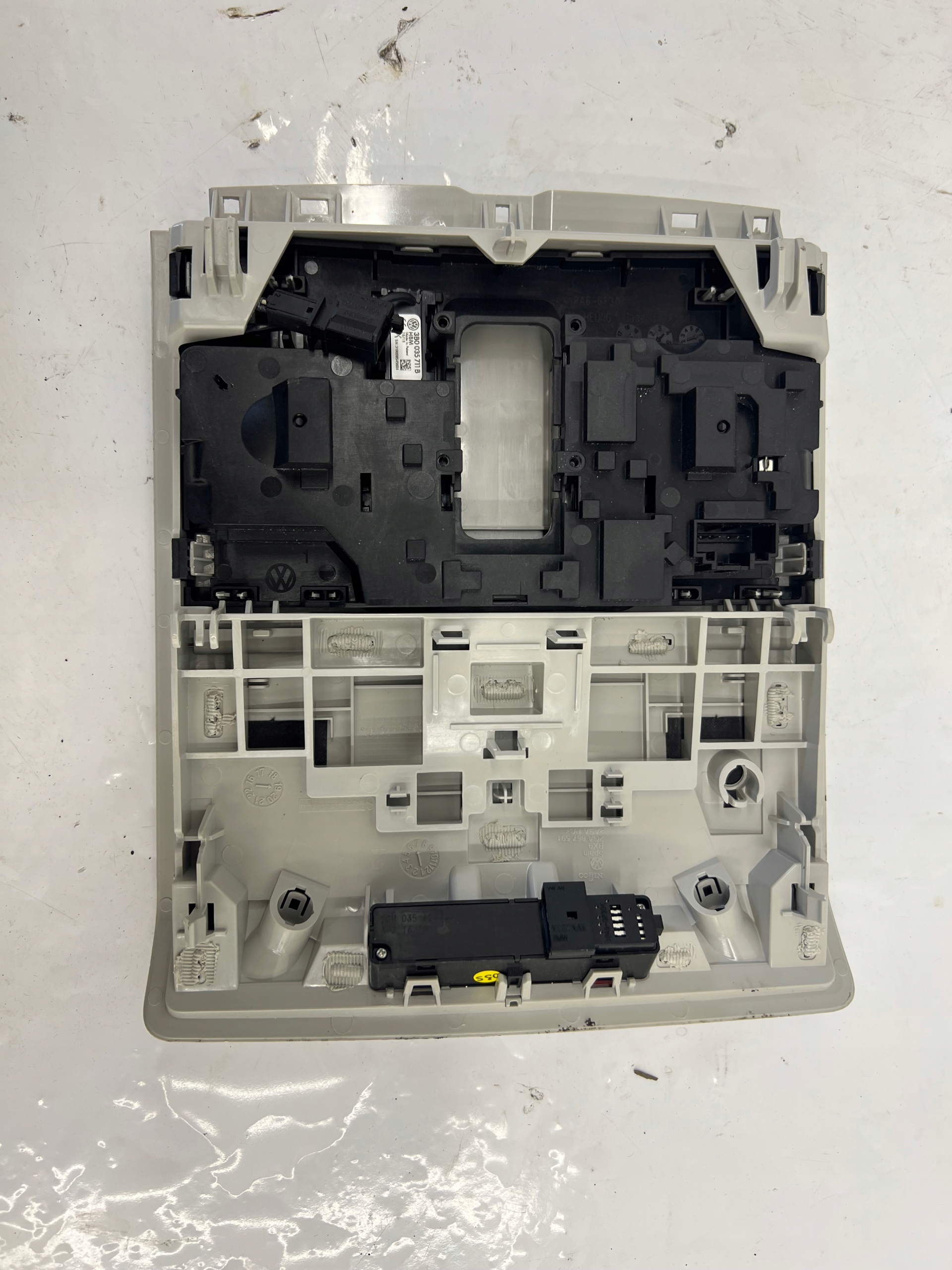 VW T ROC FANALE PANEL CIELO INTERNO 2GA867591