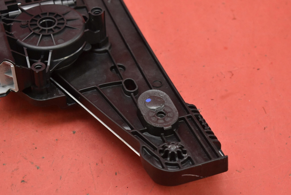 window regulator left front EU 9828130780 OPEL MOKKA B 20