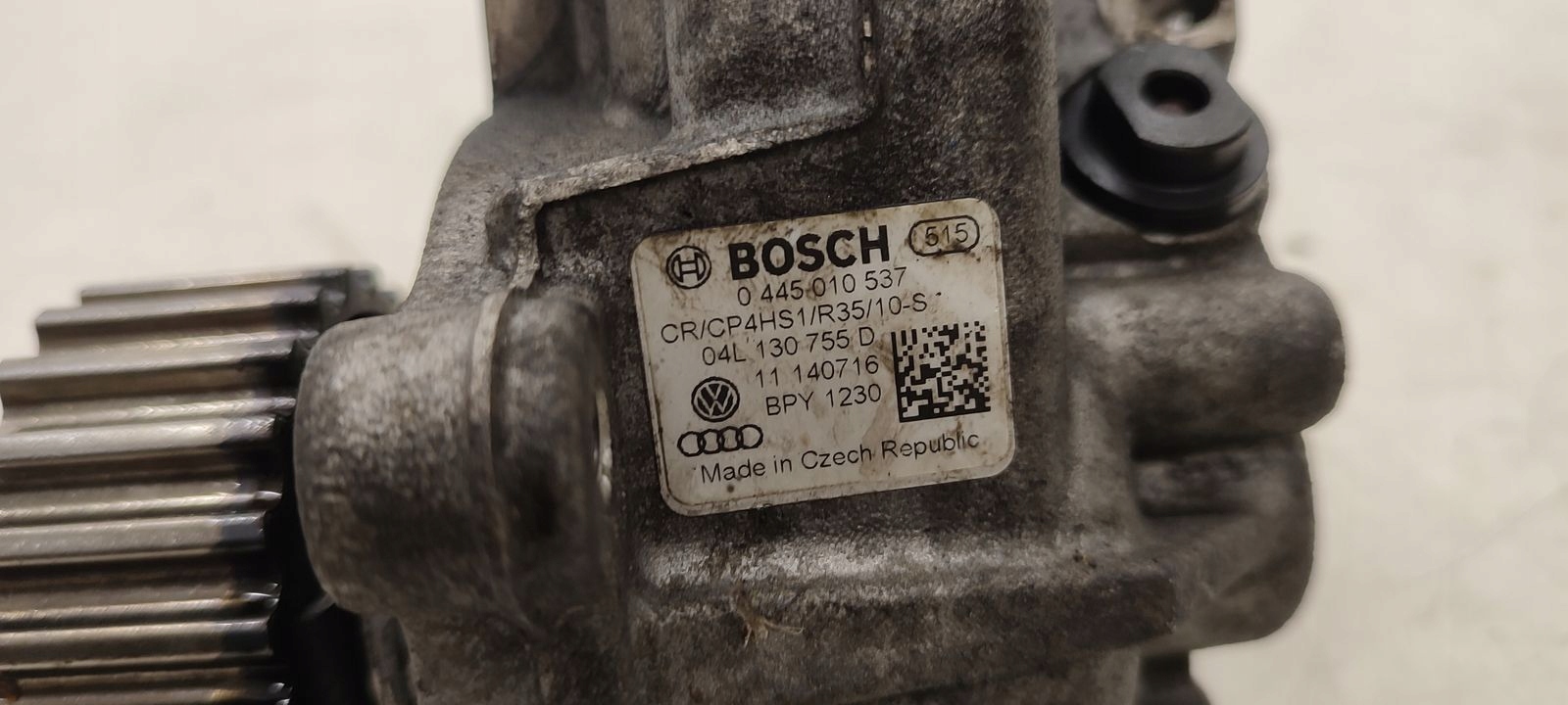 injection pump VW Caddy III 2,0 TDI