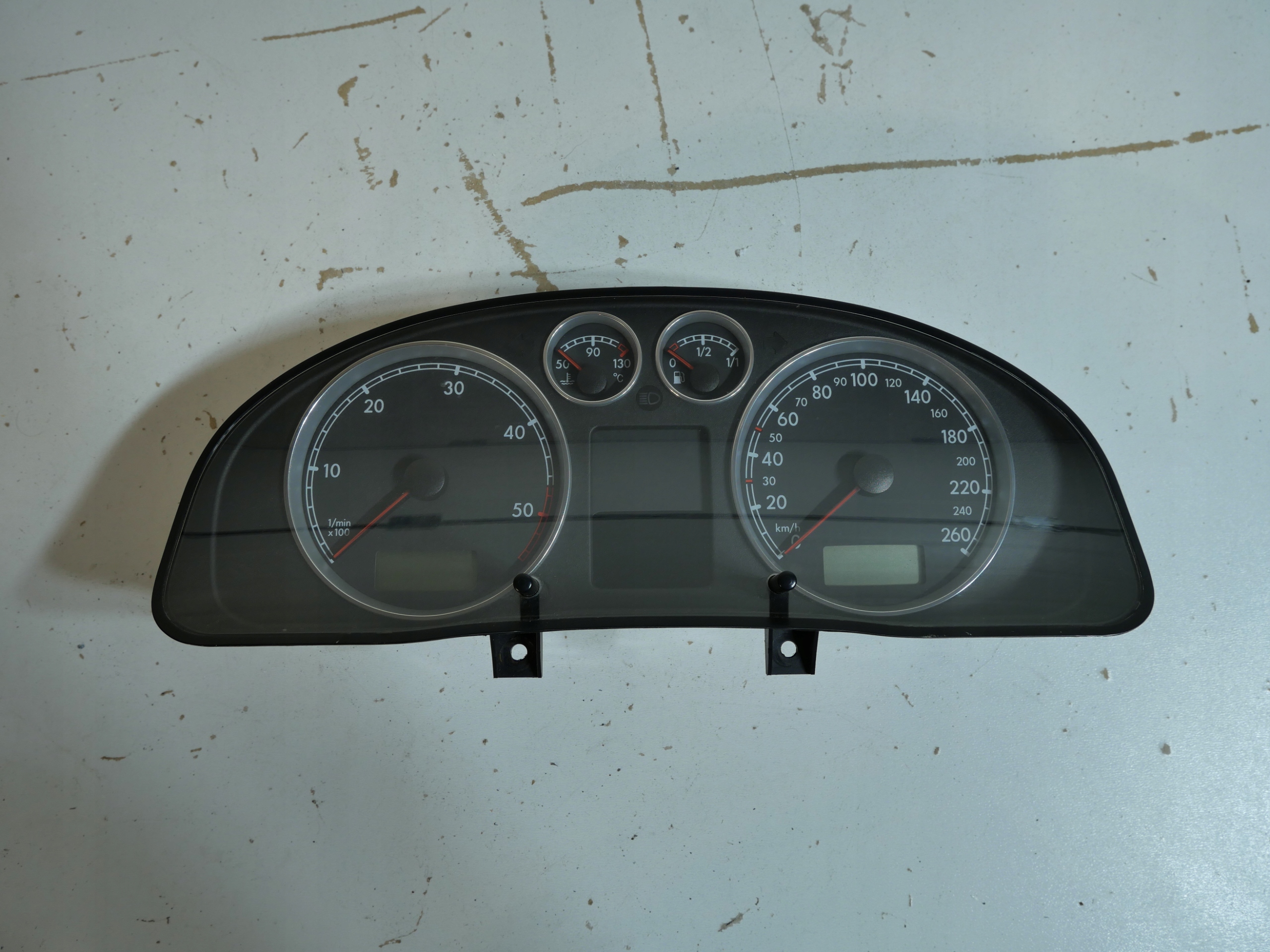 dials clock VW PASSAT B5 FL 1.9 FIS 3B0920827A