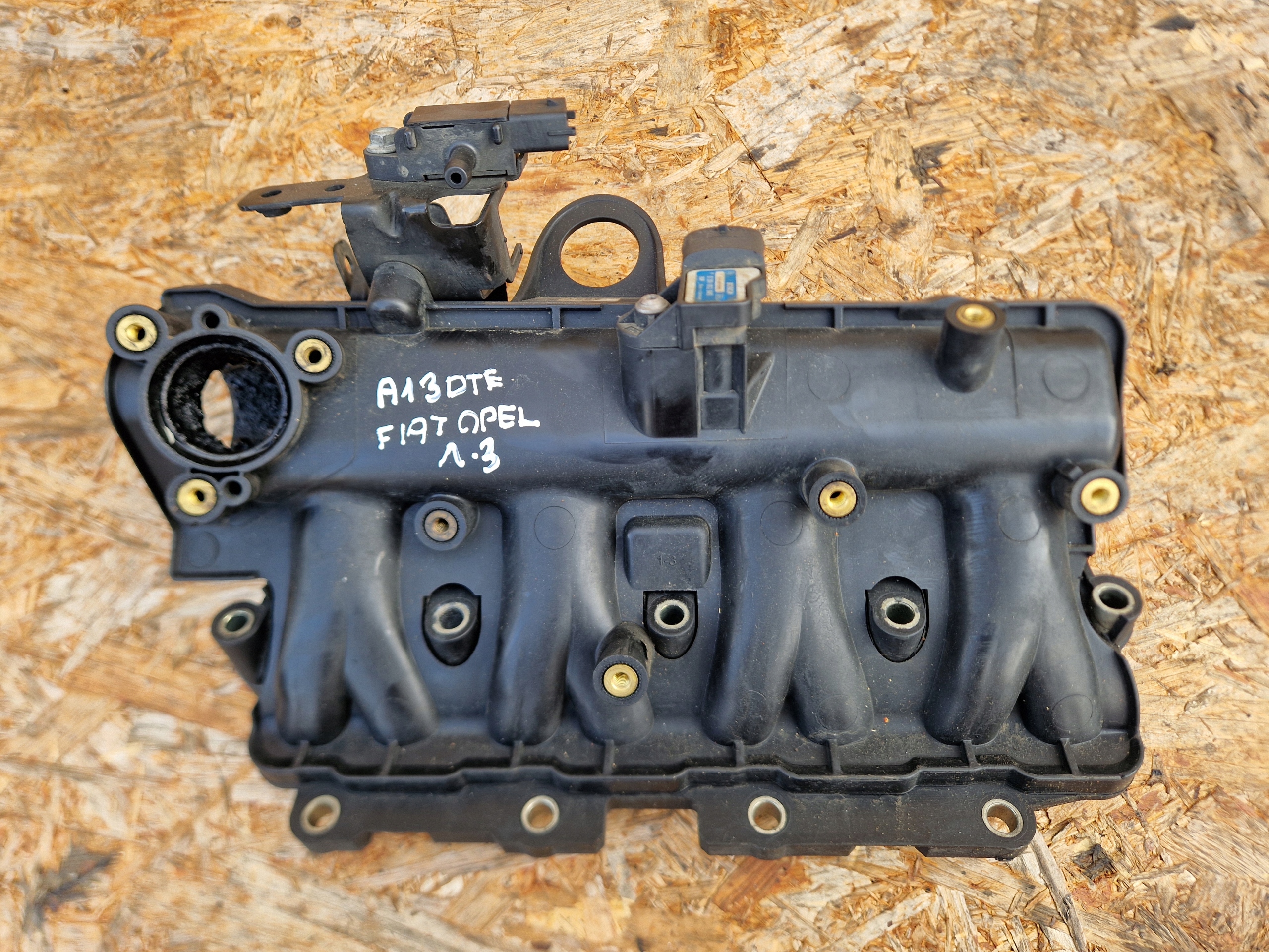 intake manifold OPEL COMBO CORSA 1.3CDTI 55213267 55217648