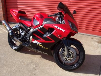 Predné Posuvníky Zavesenia Honda CBR600F 99-07 Čierne