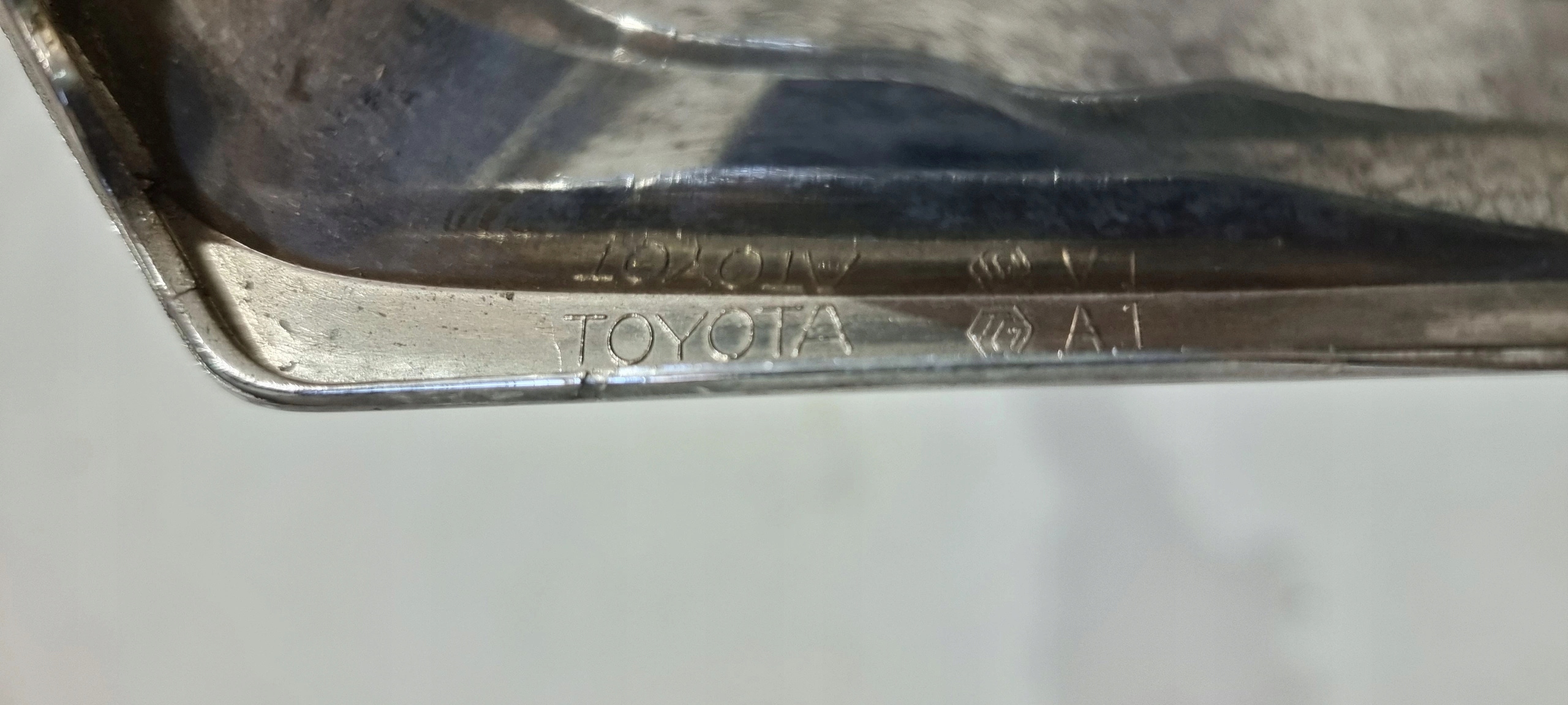 решетка радиатора хром lexus IS II 05-09