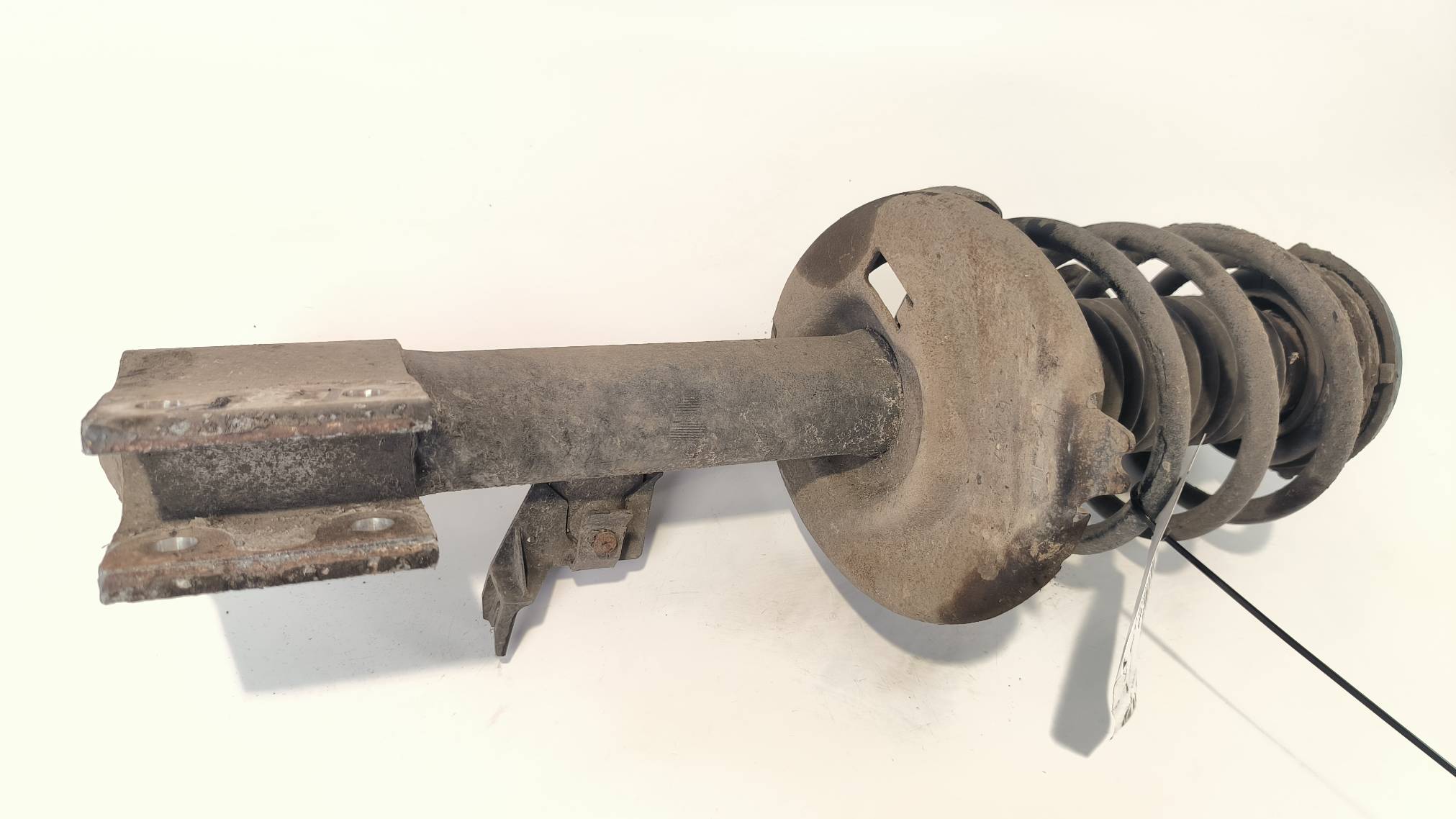 shock absorber left front PEUGEOT 3008 and