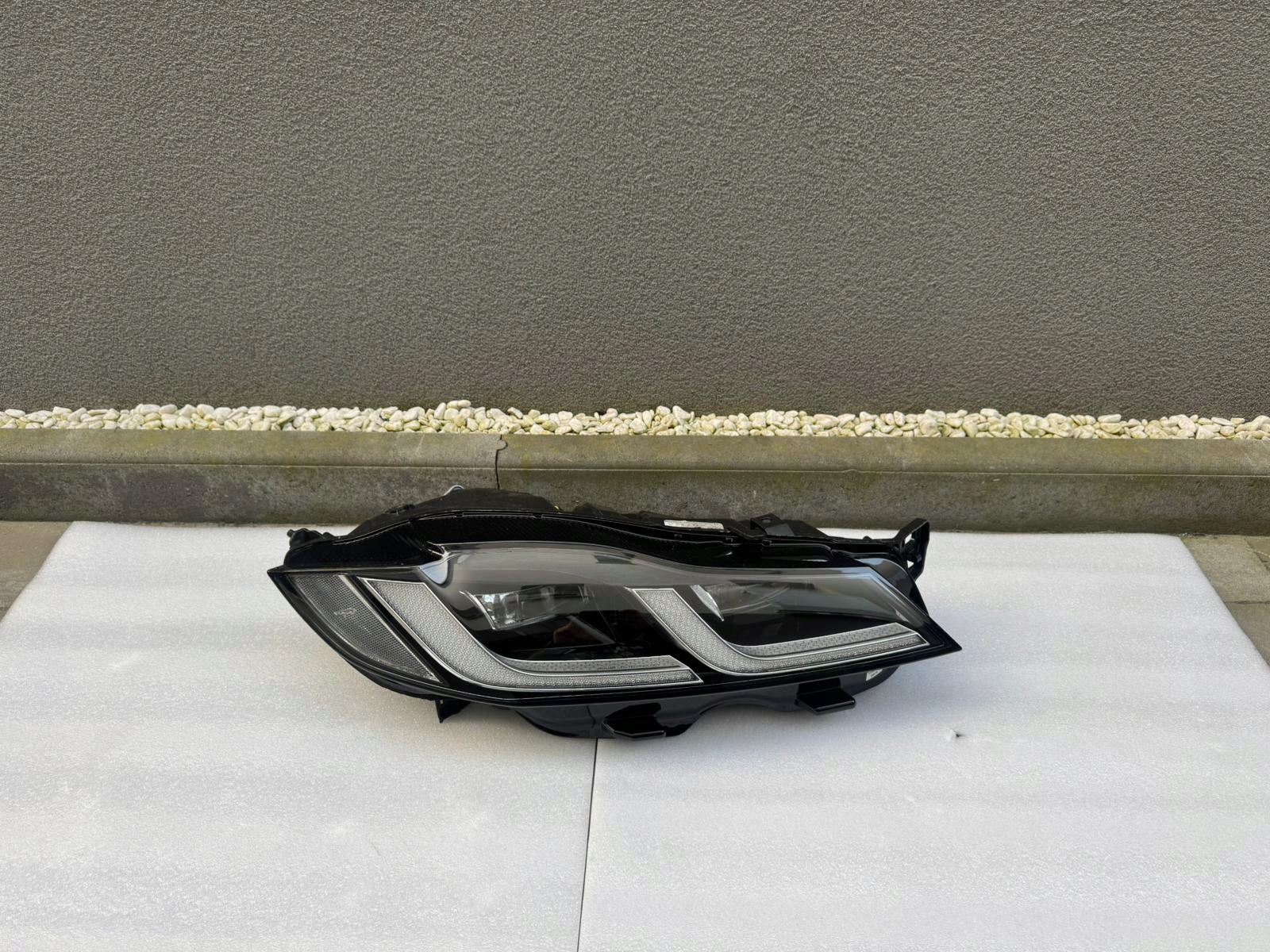 light right Jaguar XF F-Pace Full Led 2023 complete