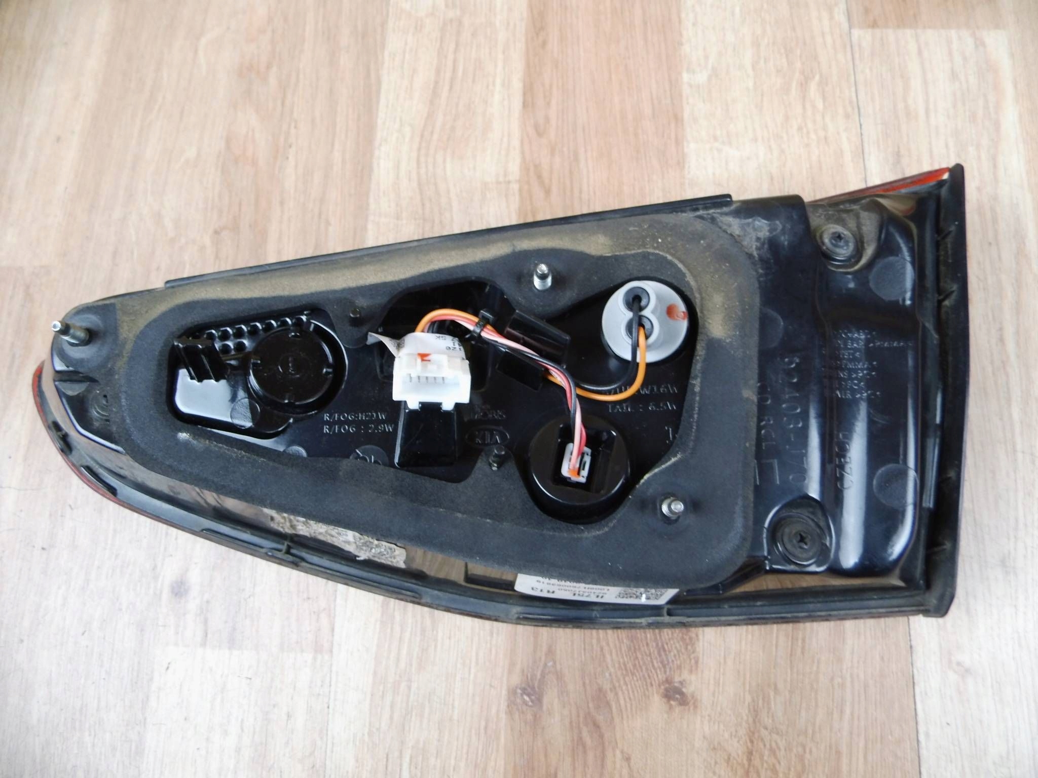 Kia Ceed III 2017-2025 HB light right rear part rear left bonnet