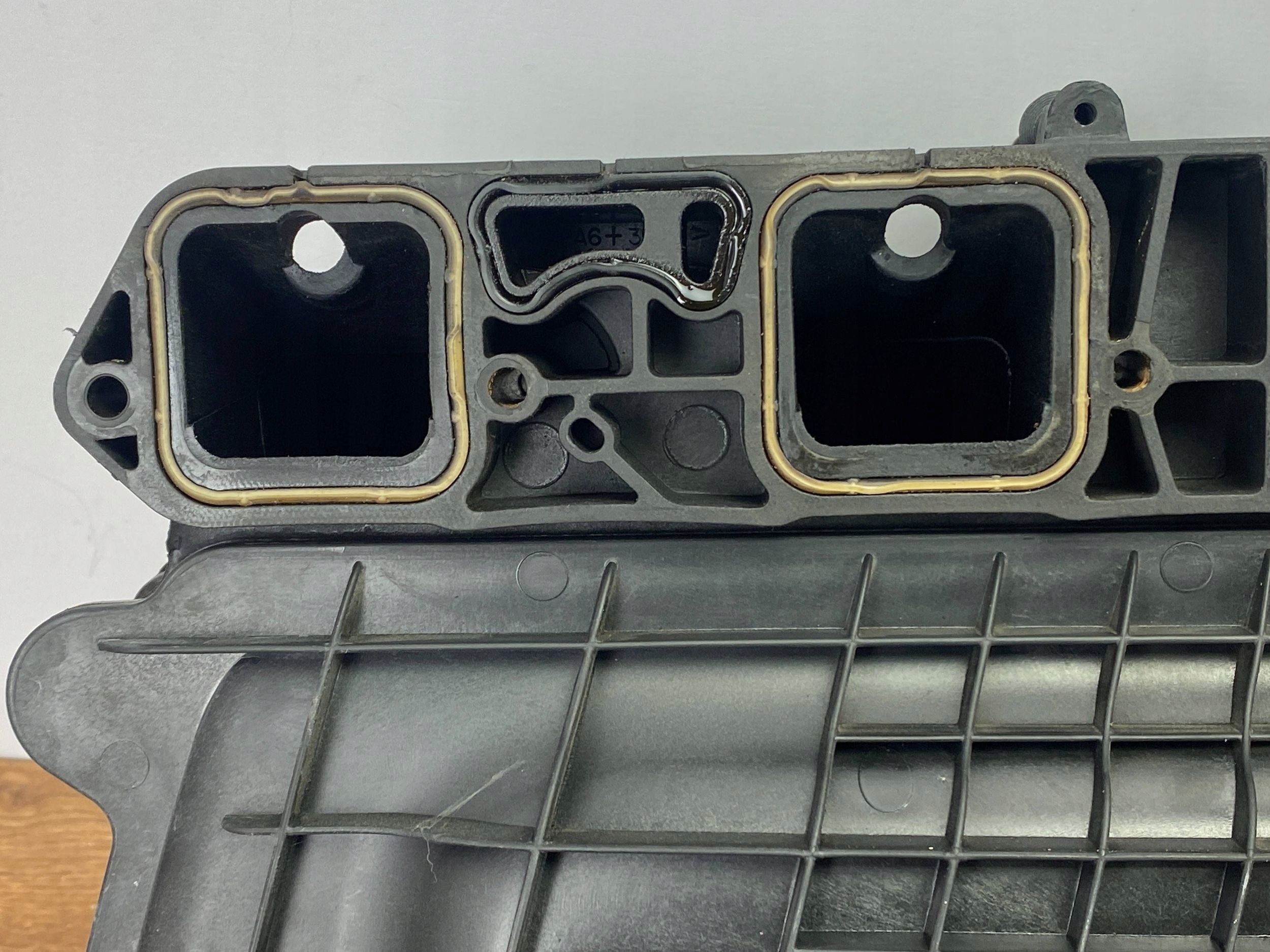 intake manifold dolotowy 5.7 HEMI Dodge Challenger Charger Durango 2015+
