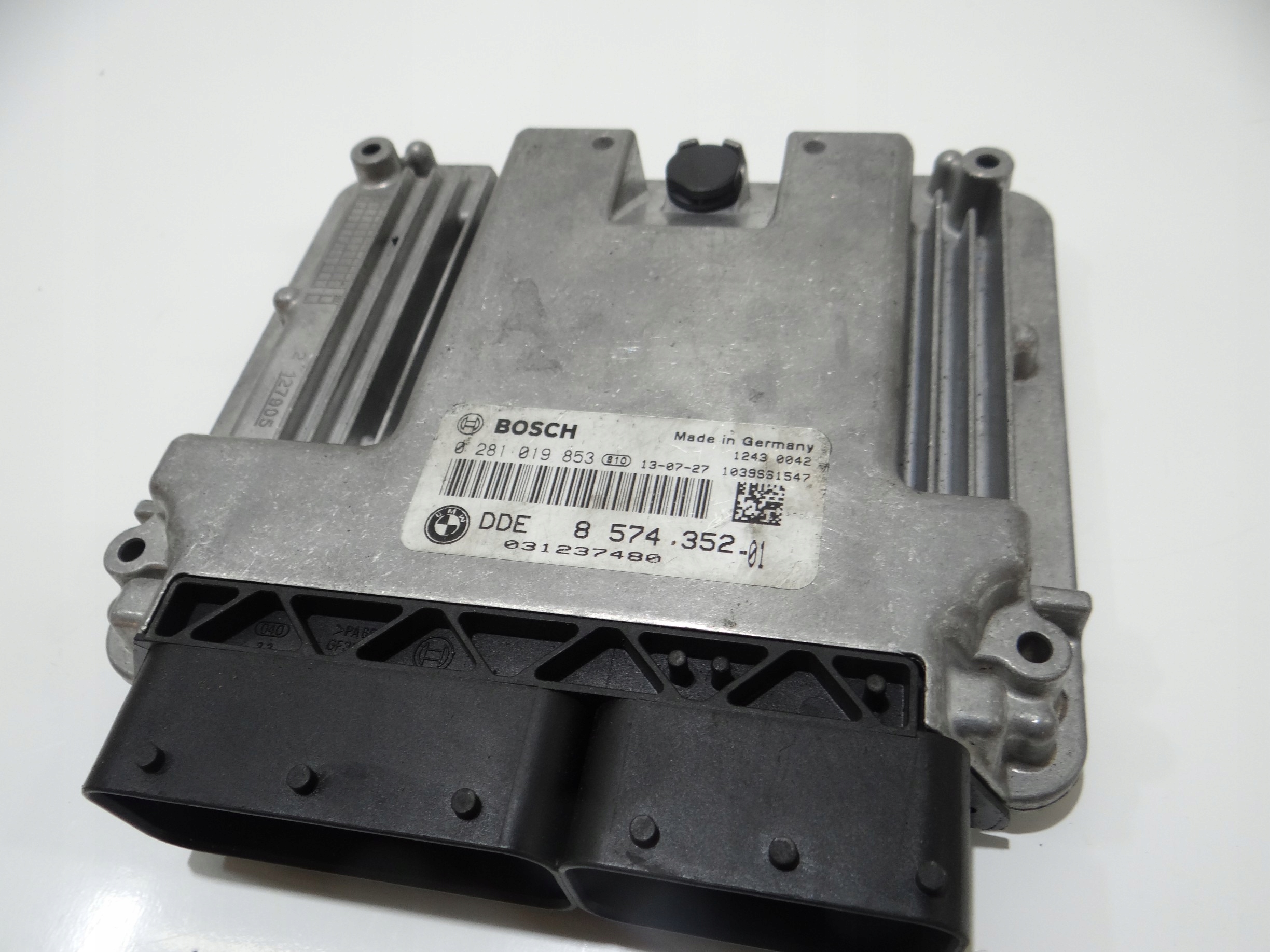 computer control unit of the engine BMW X1 E84 LIFT 2.0D 8574352