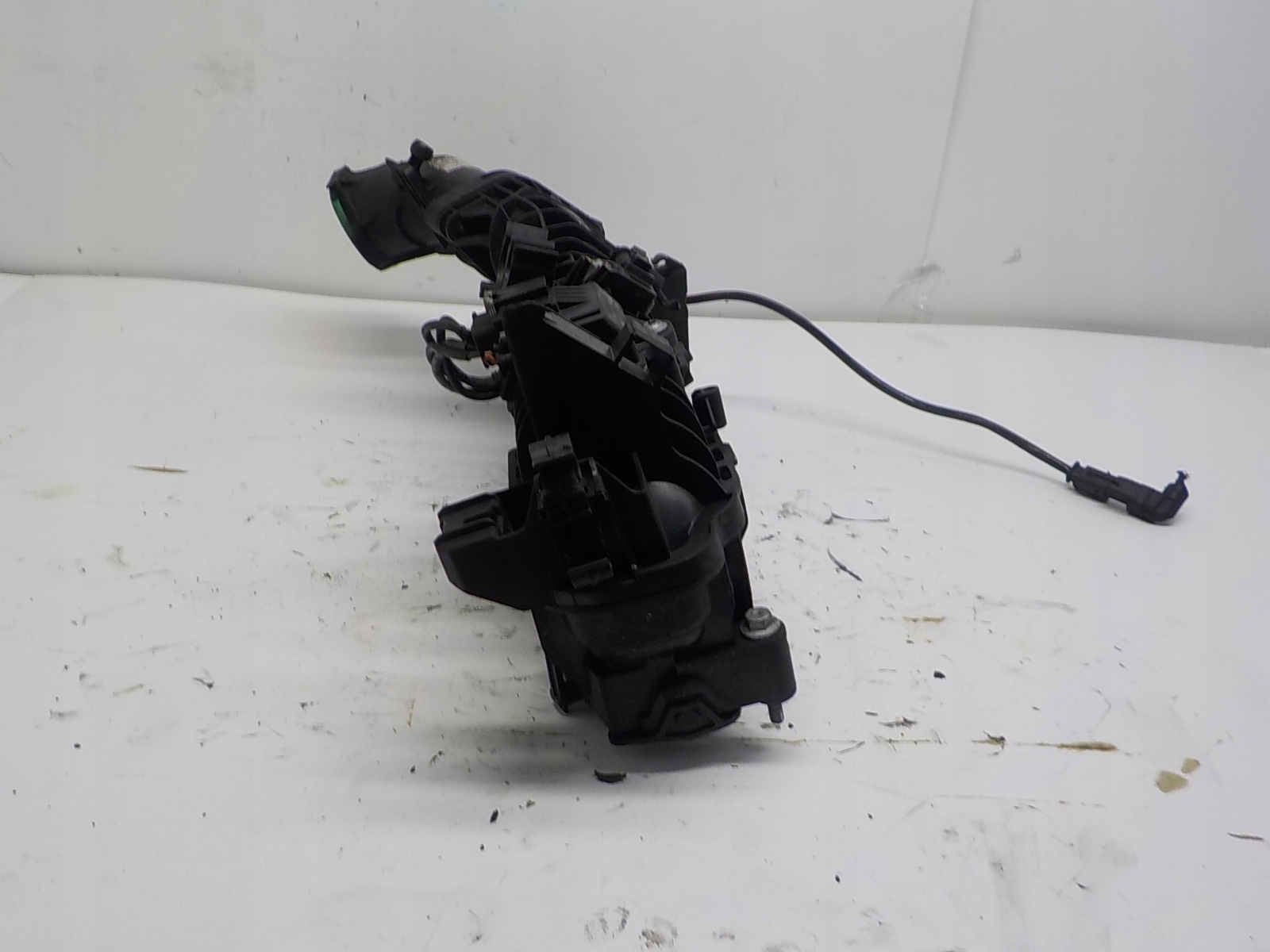BMW 3 E90 2.0D intake manifold 78079910