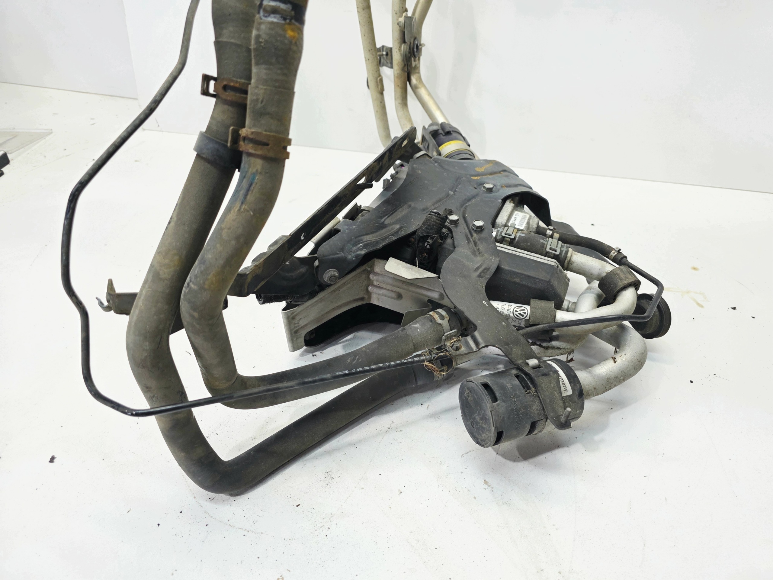 WEBASTO MOKRE DOGRZEWACZ AUDI Q7 4L 4L0815071E