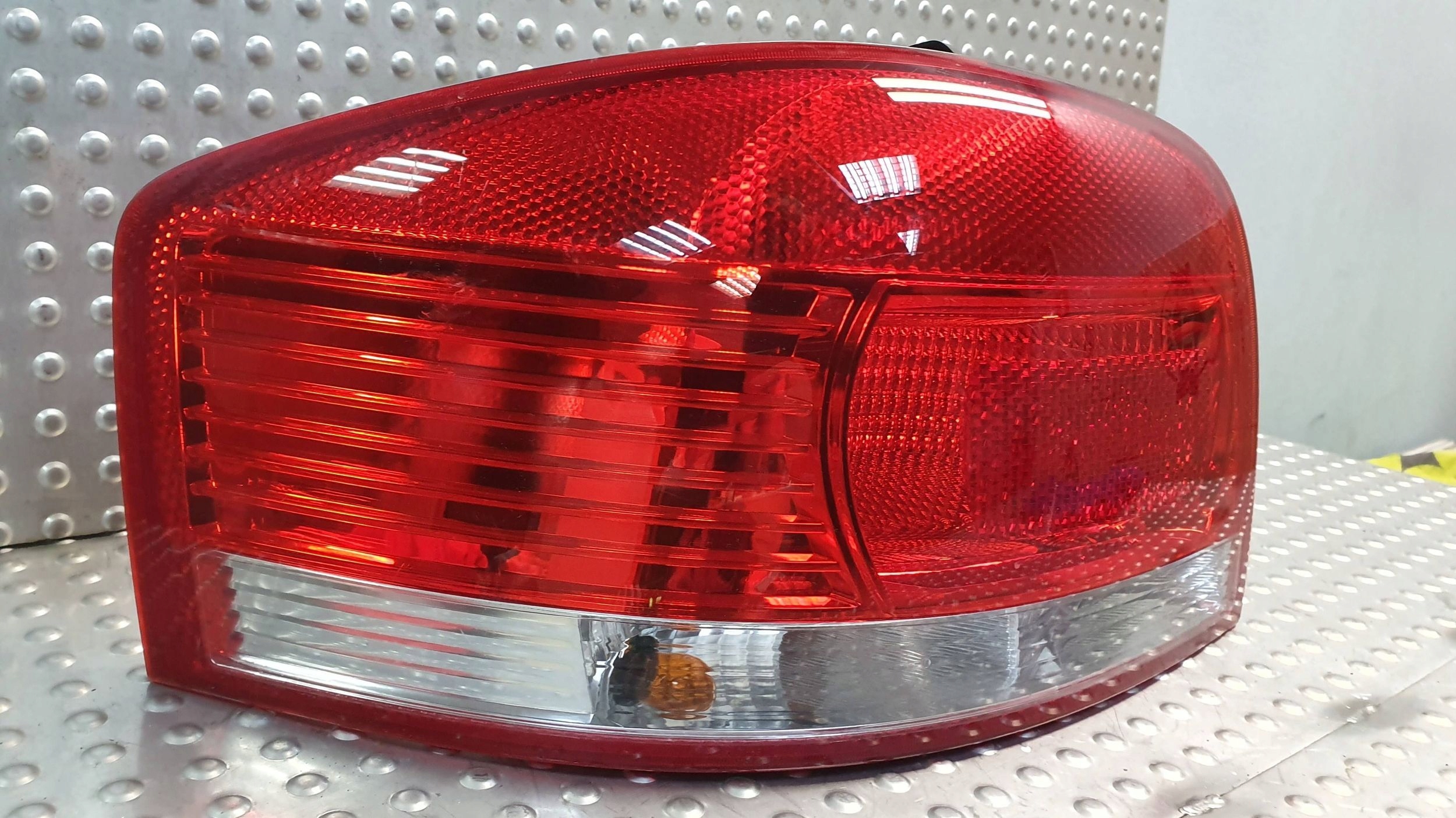 light rear part left AUDI A3 8P 3D 8P0945095 04