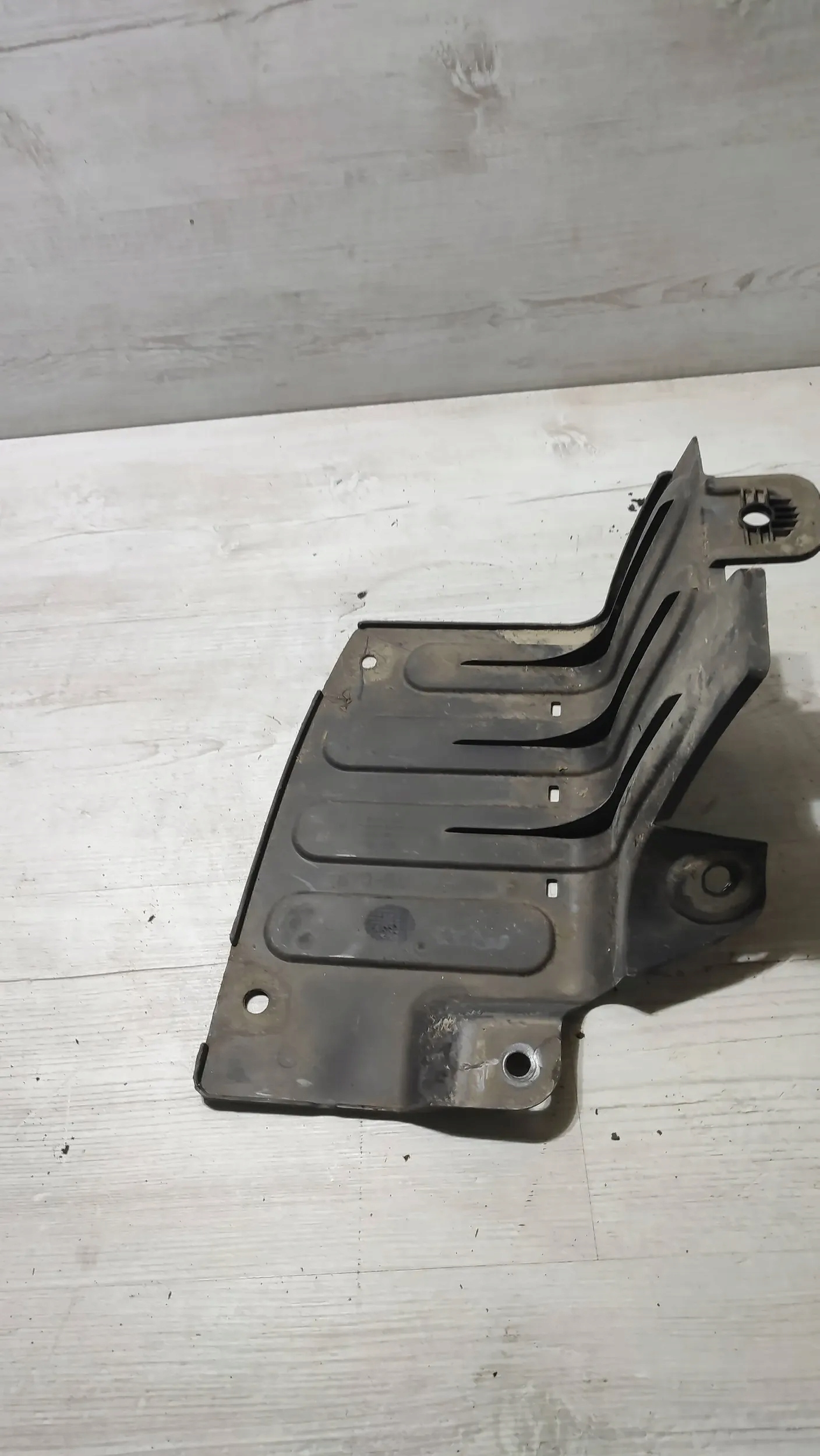 KIA Rio IV 18r cover rear chassis