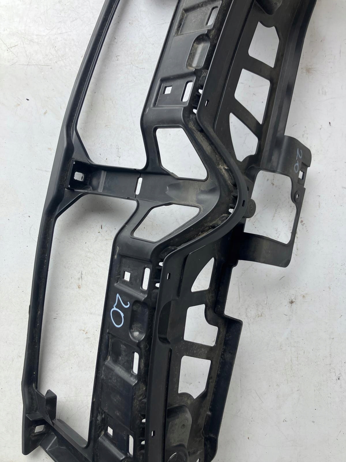 pillar upper iron support CITROEN C4 PICASSO II 9676051877