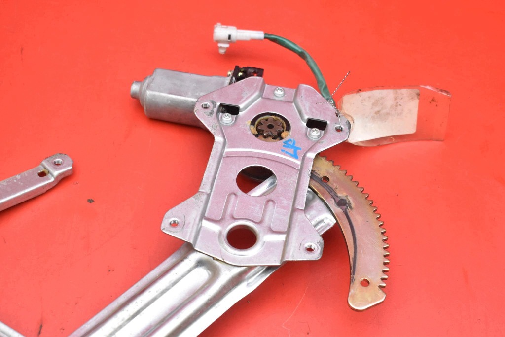 window regulator left front EU 83460-76G00 SUZUKI IGNIS 2 II 03-08